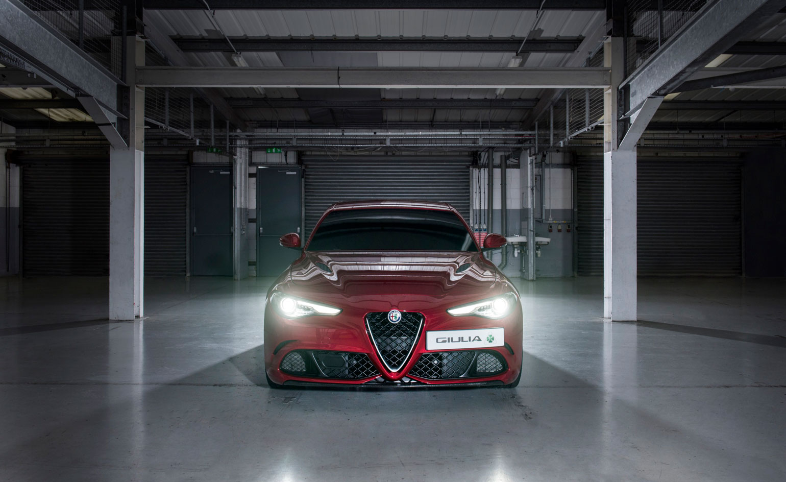 Alfa Romeo Giulia Wallpapers