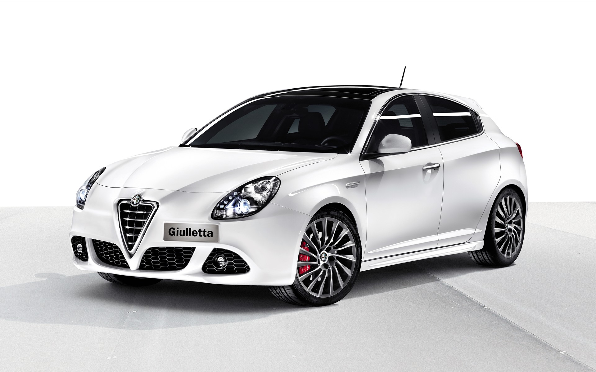 Alfa Romeo Giulietta Wallpapers