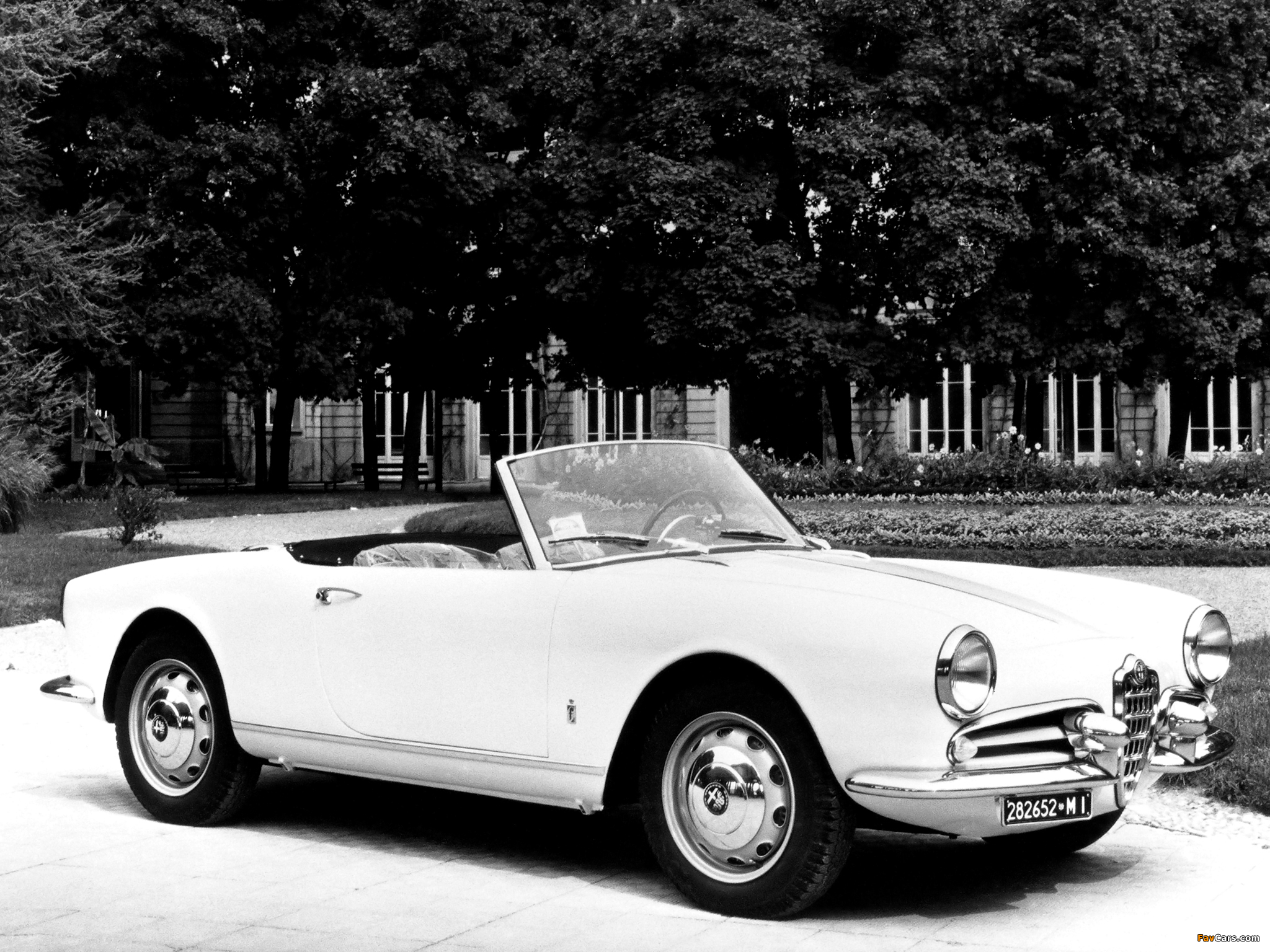 Alfa Romeo Giulietta Spider Competizione Wallpapers