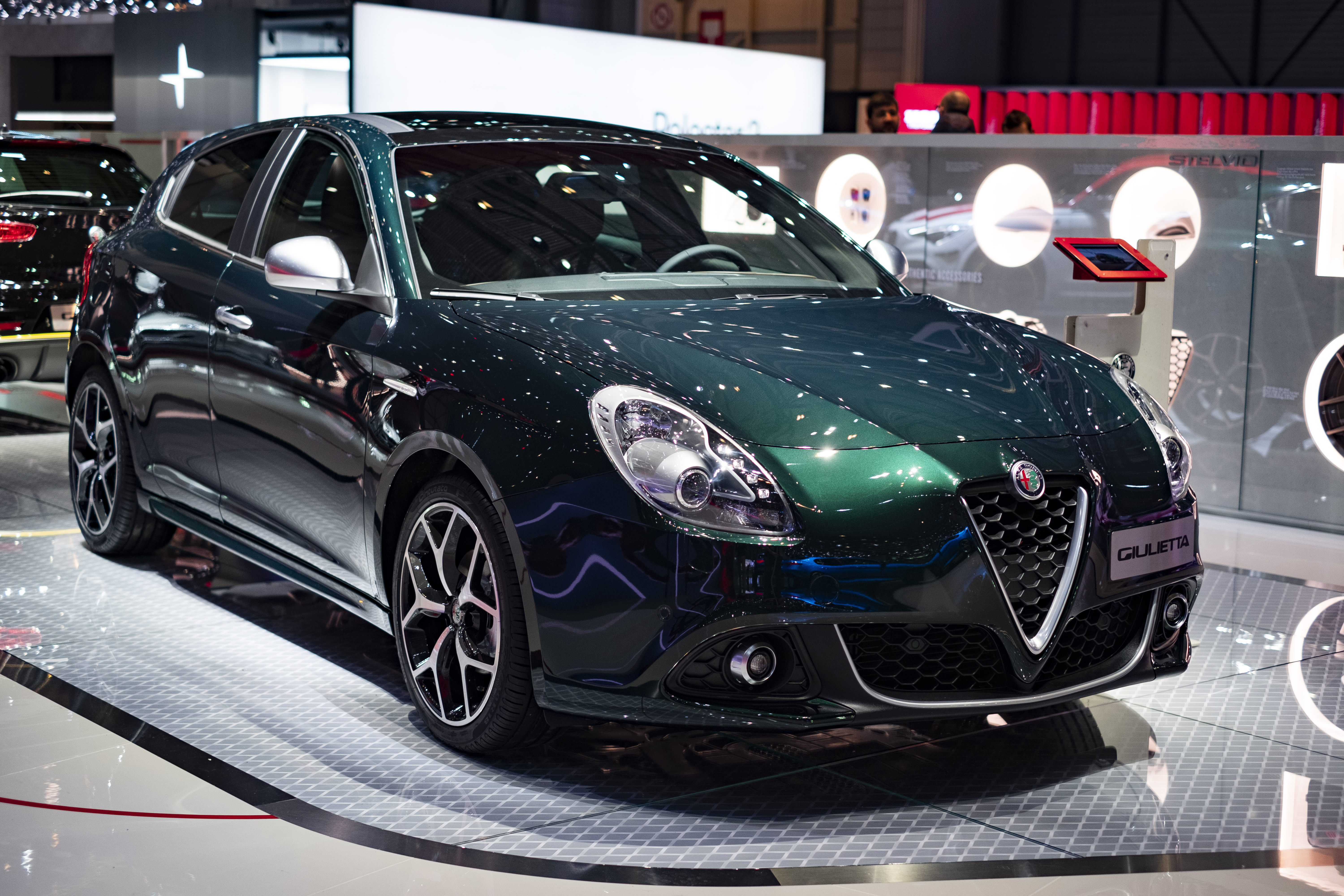 Alfa Romeo Giulietta Veloce Wallpapers