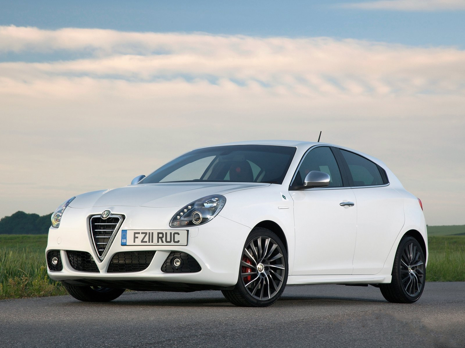 Alfa Romeo Issima Wallpapers