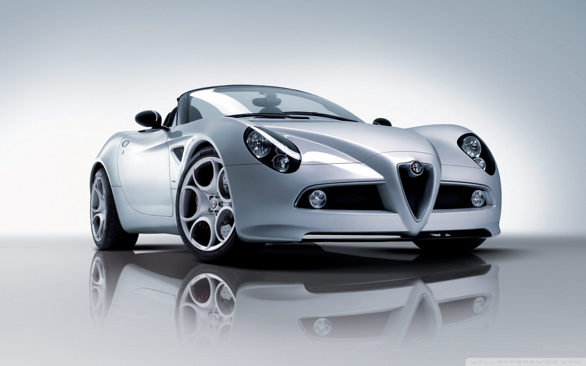 Alfa Romeo Spider Wallpapers