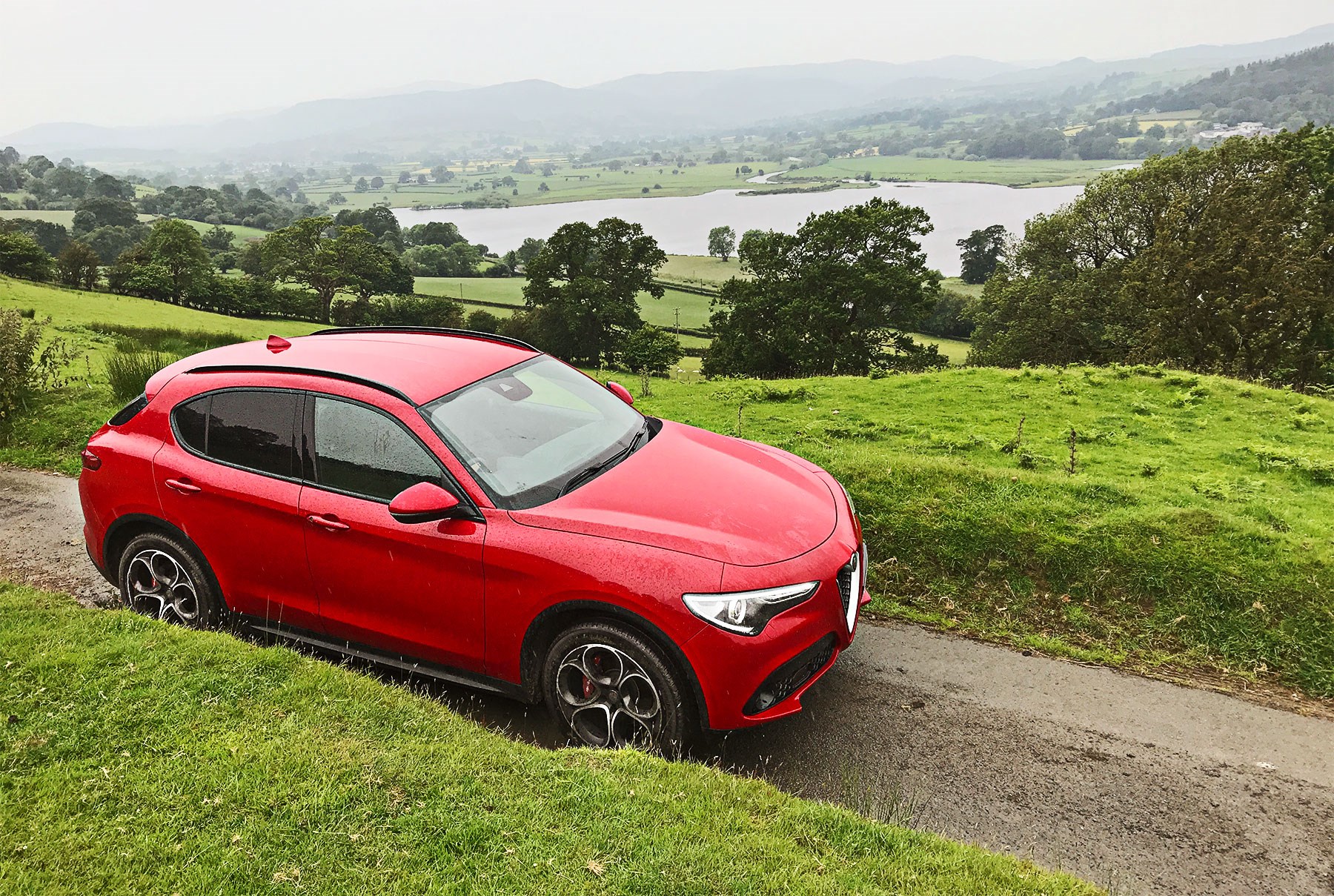 Alfa Romeo Stelvio B-Tech Wallpapers