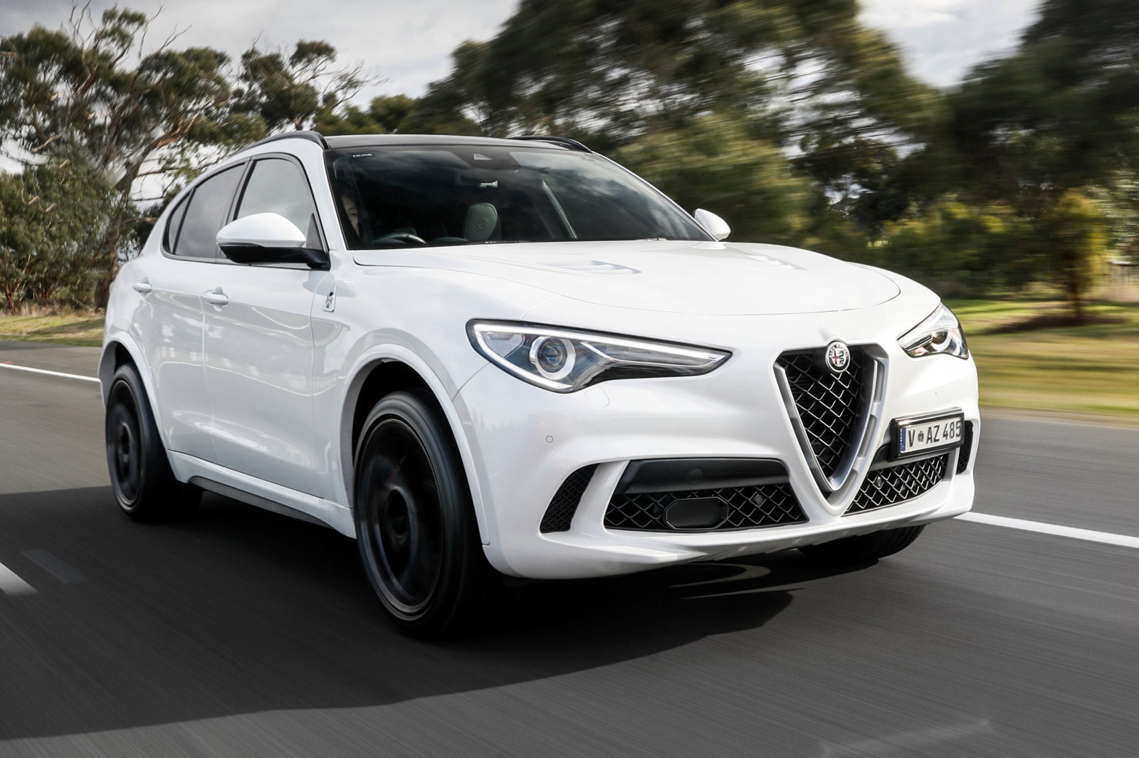 Alfa Romeo Stelvio B-Tech Wallpapers