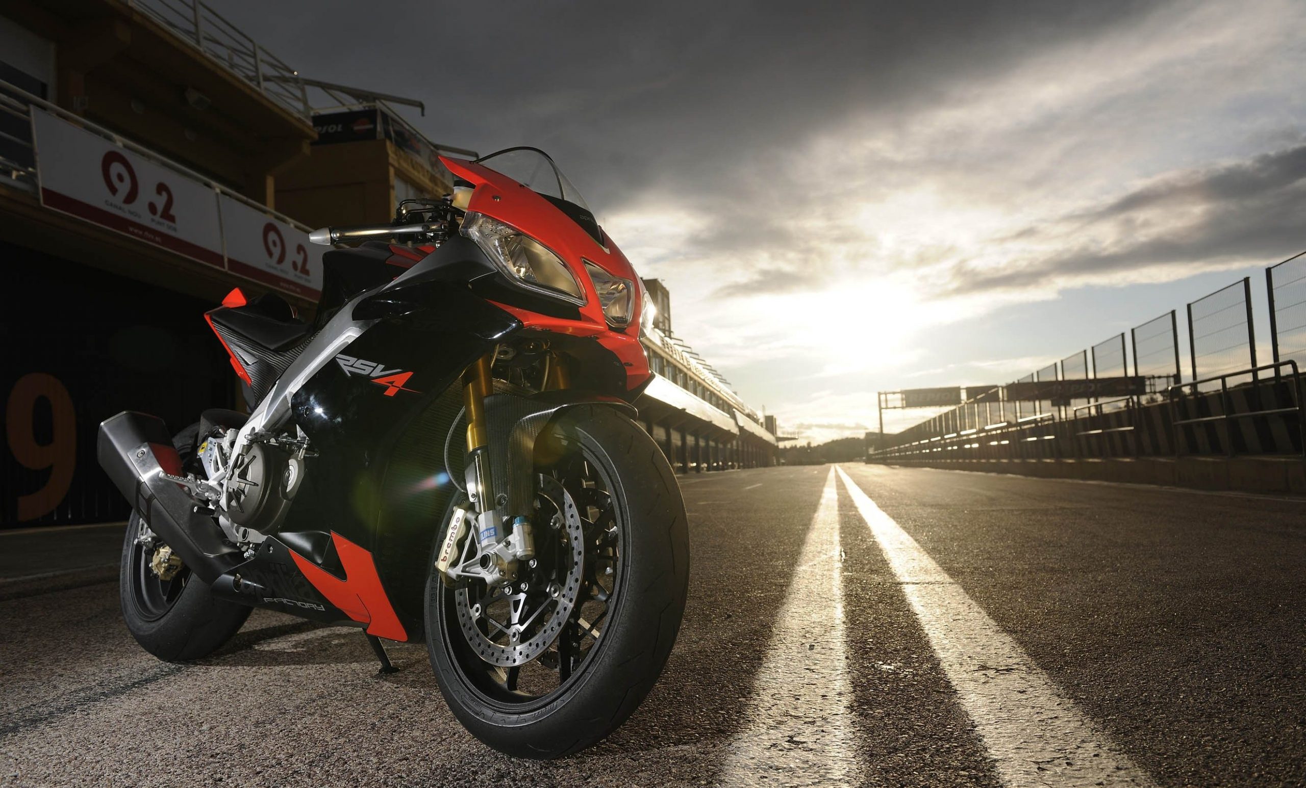 Aprilia Rsv4 Wallpapers