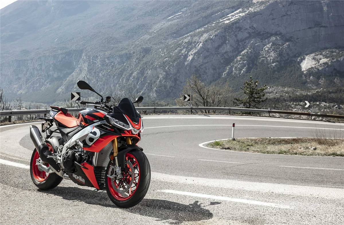 Aprilia Tuono V4 1100 Factory Wallpapers