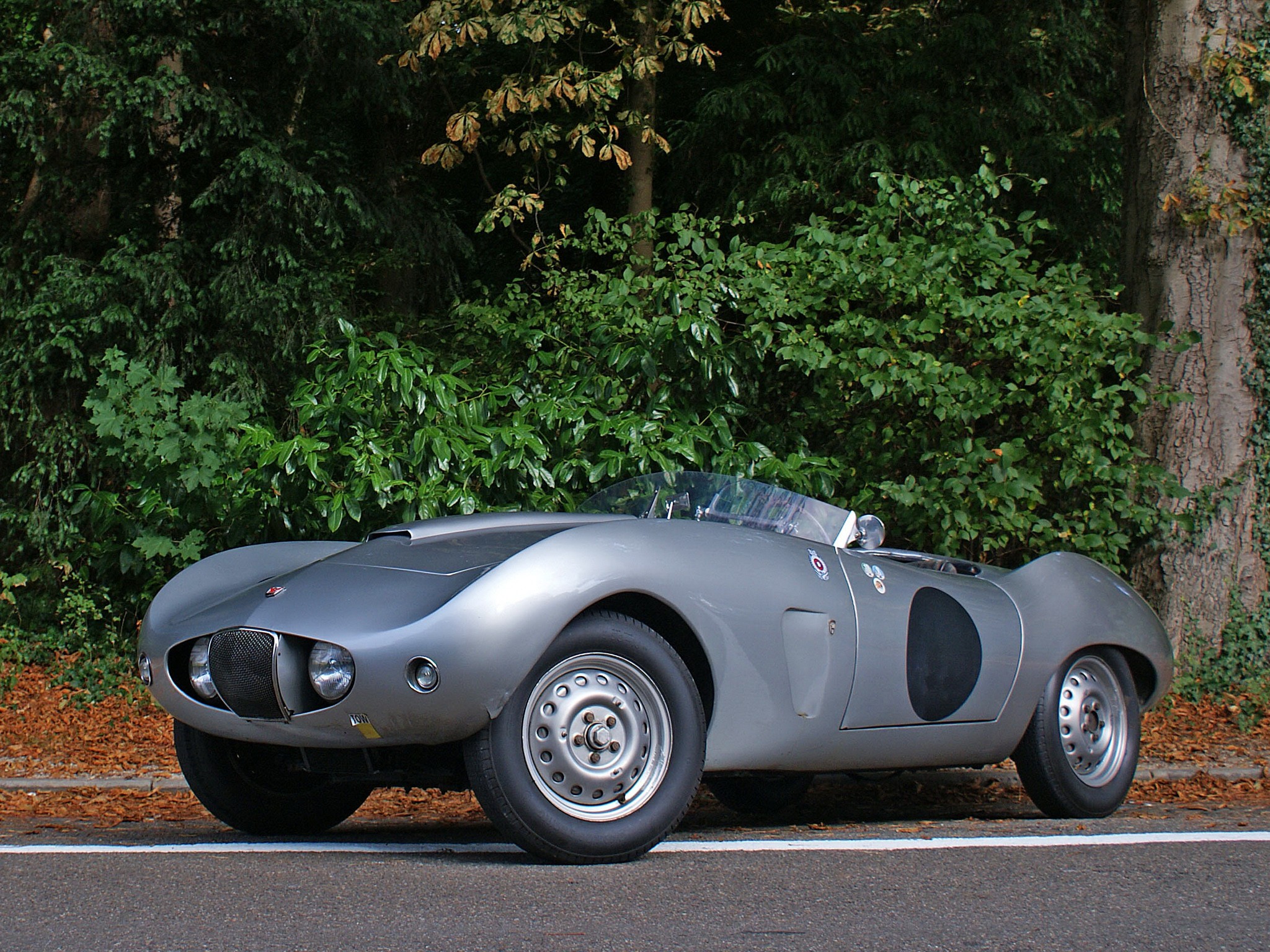 Arnolt-Bristol Coupe Wallpapers