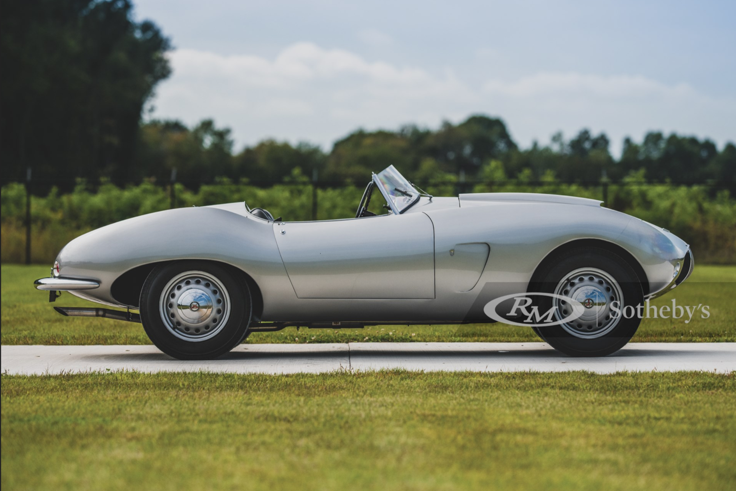 Arnolt-Bristol Coupe Wallpapers