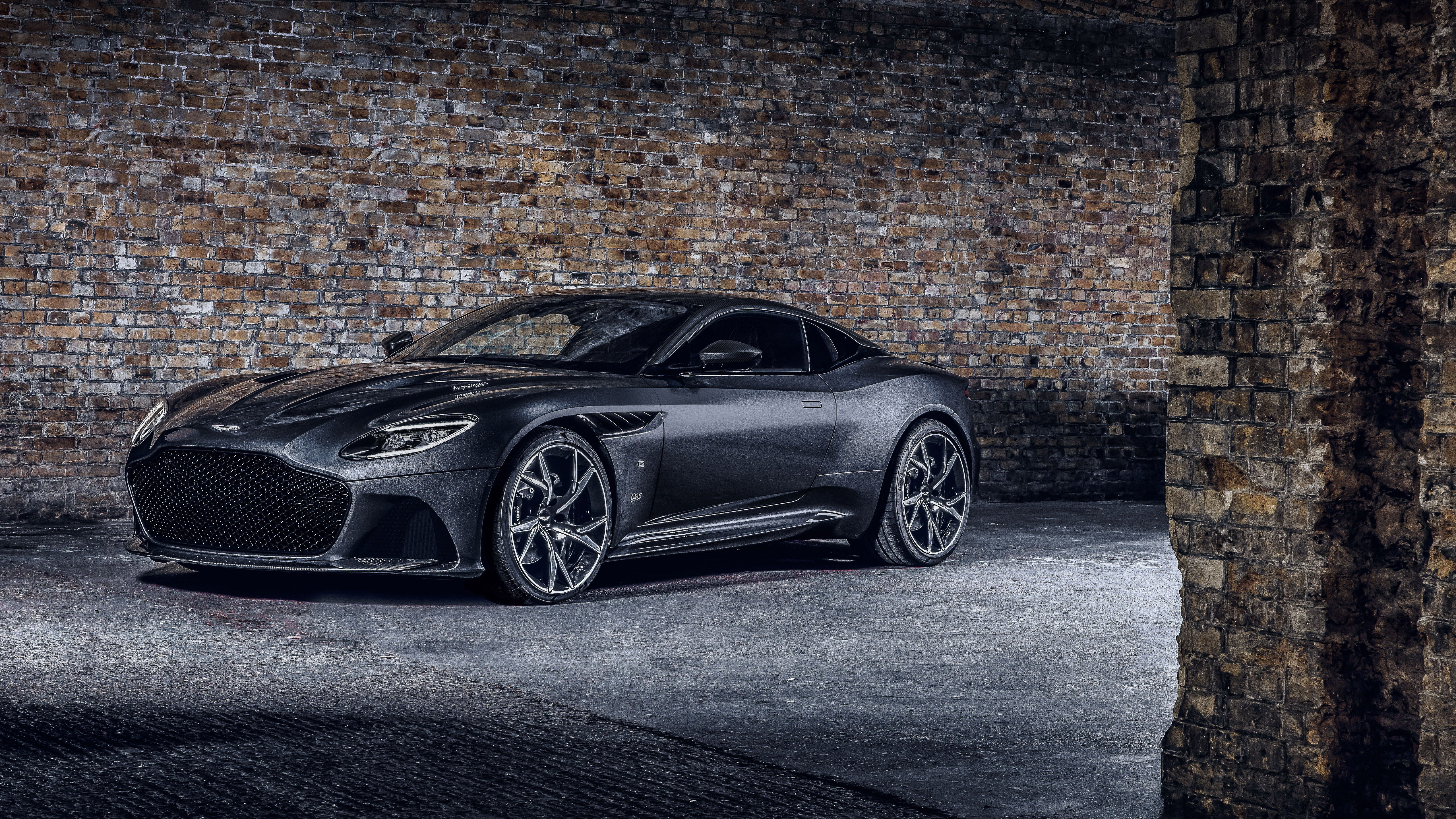 Aston Martin Wallpapers