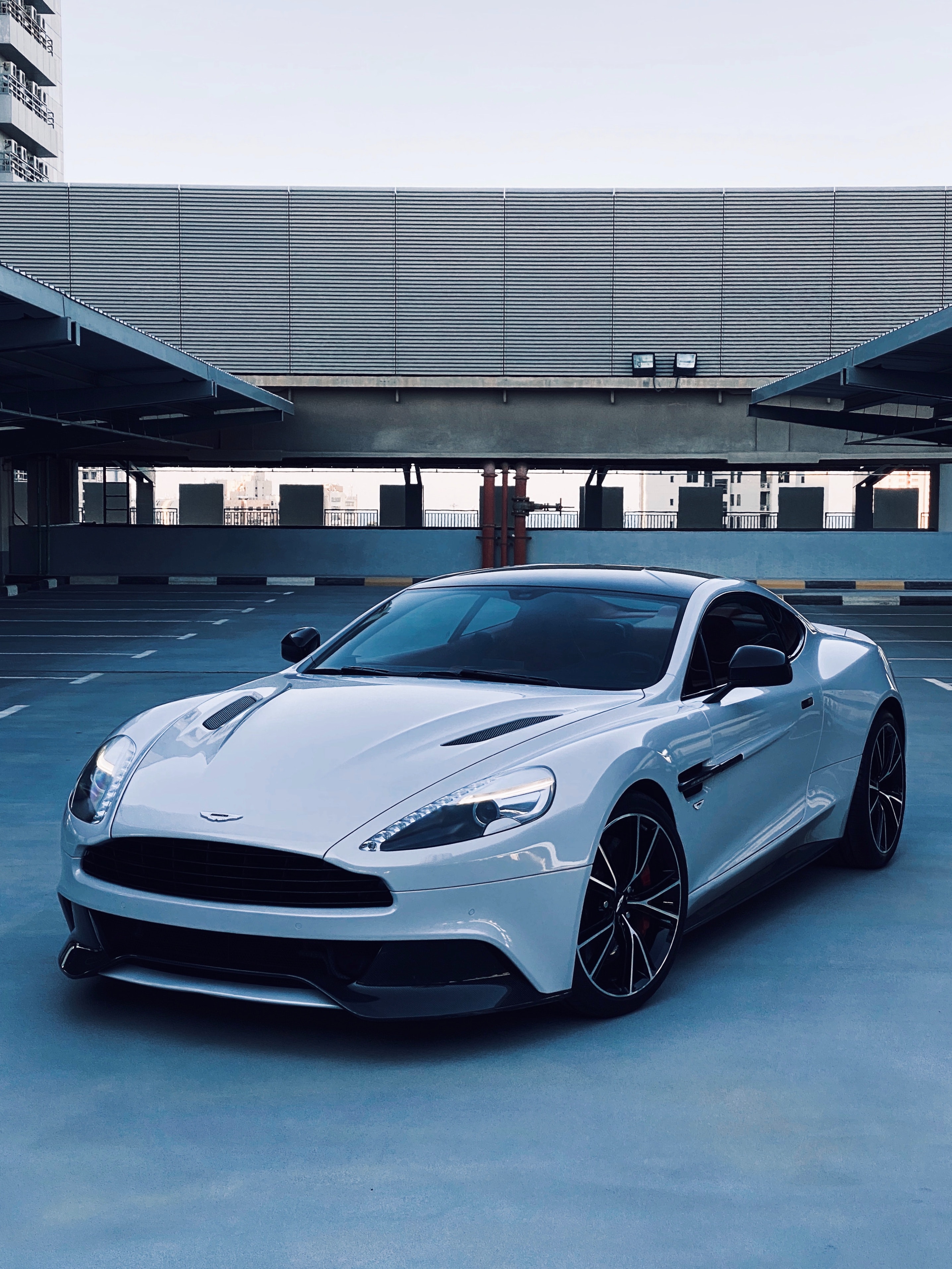 Aston Martin Wallpapers