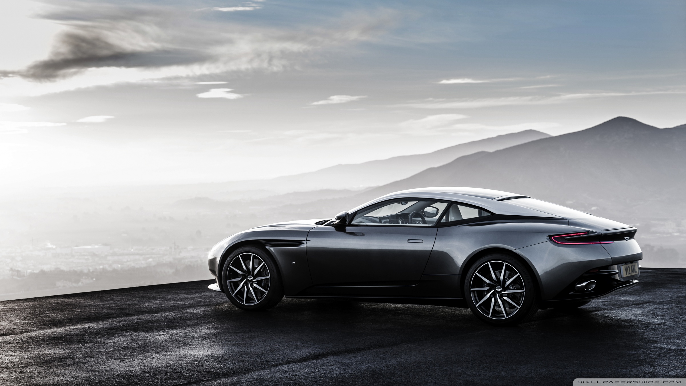 Aston Martin Wallpapers