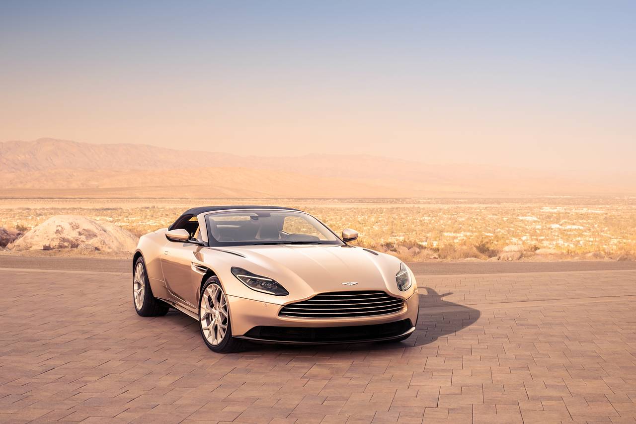 Aston Martin Db11 Volante 2018 Side View Wallpapers