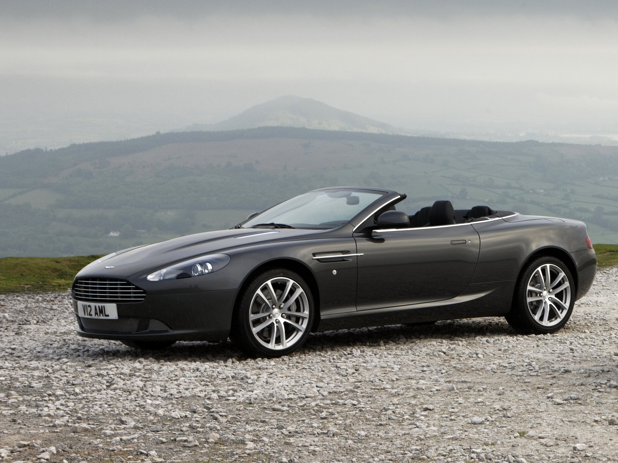 Aston Martin Db9 Volante Wallpapers