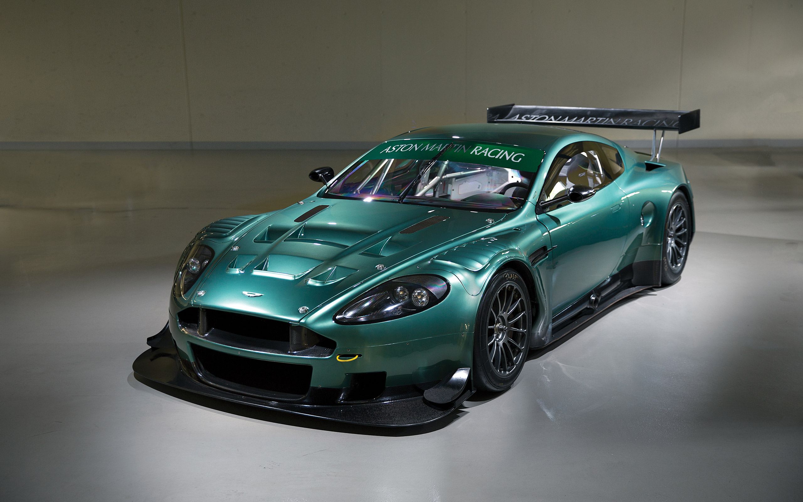 Aston Martin Dbr9 Wallpapers