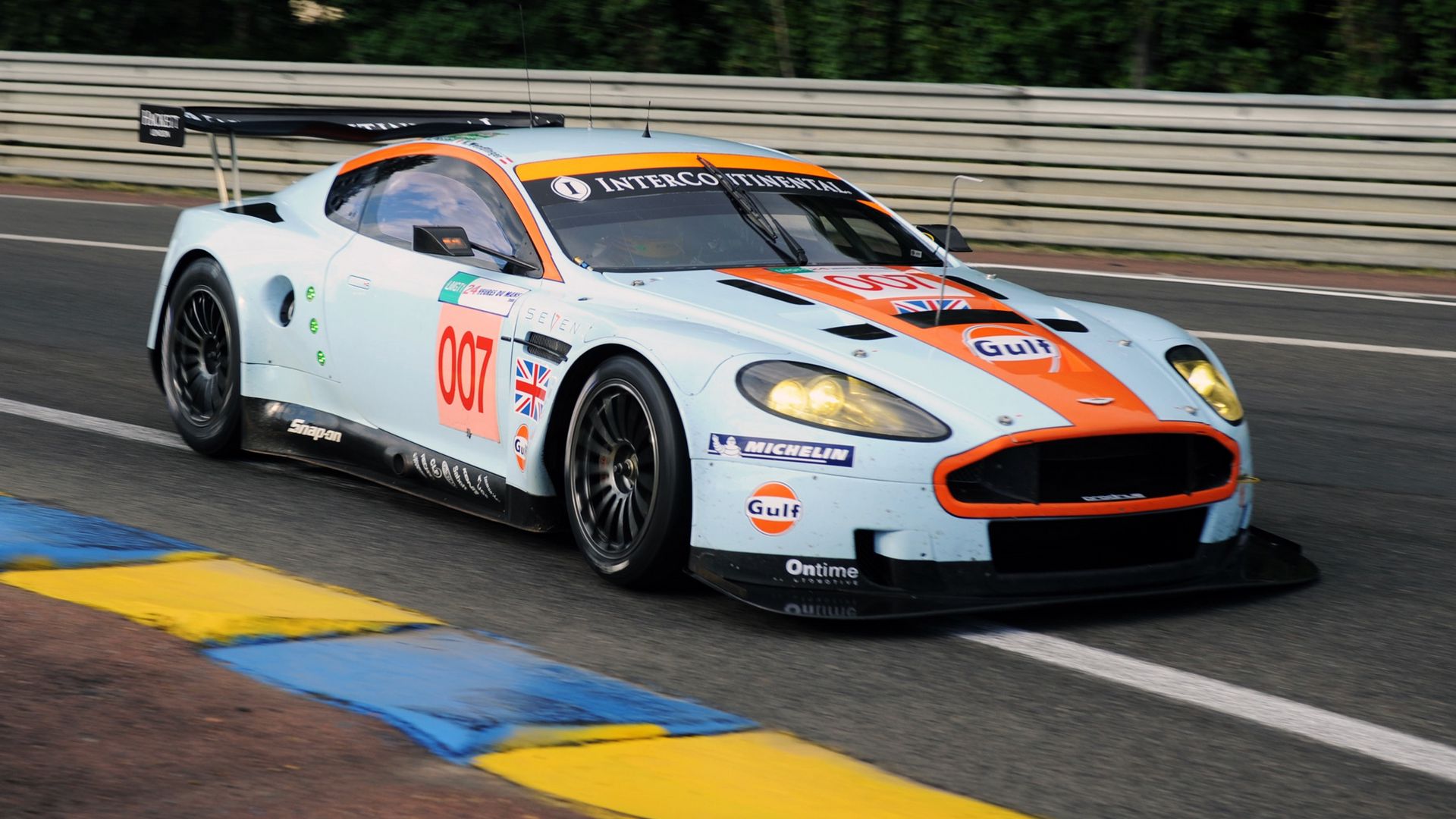 Aston Martin Dbr9 Wallpapers