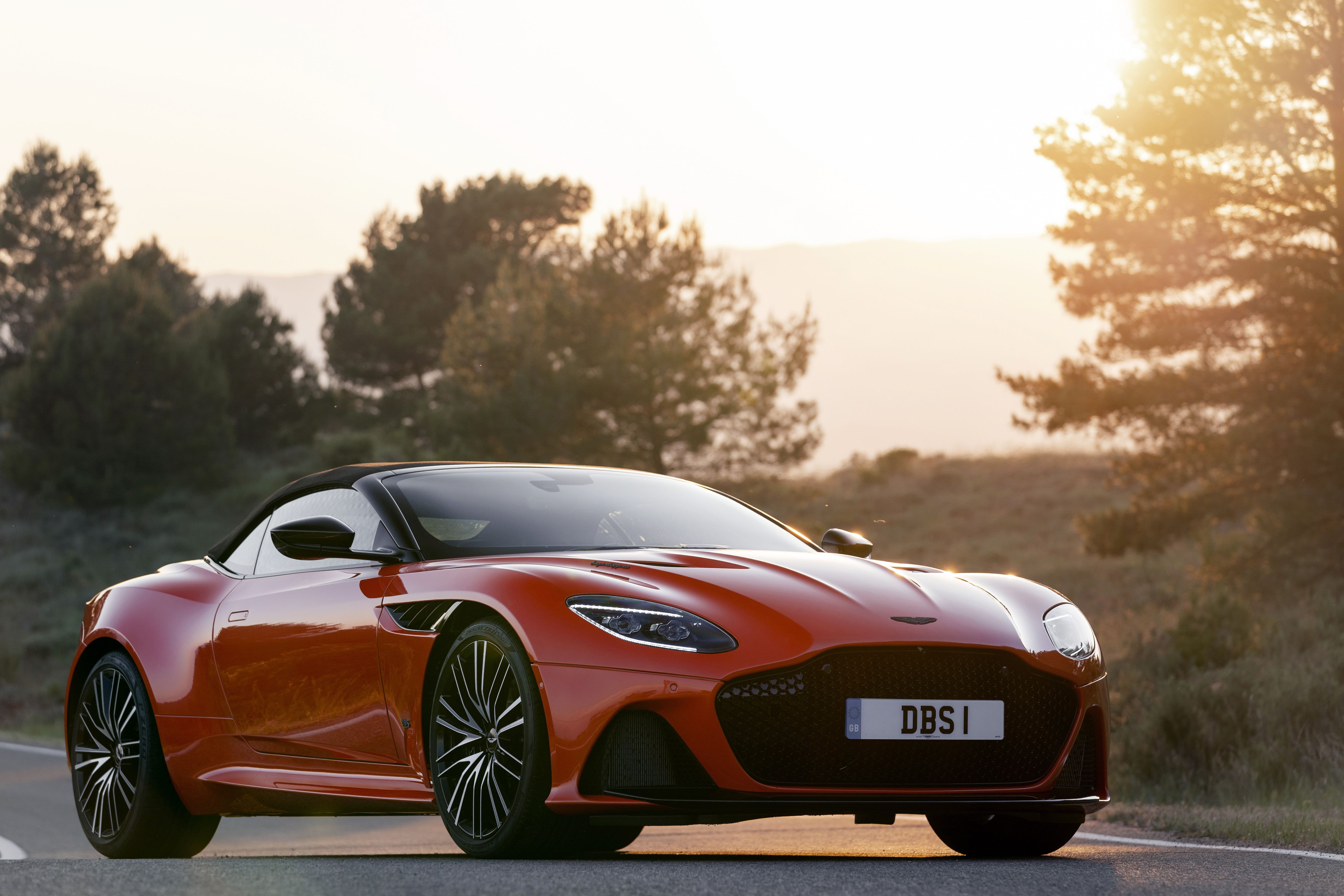 Aston Martin Dbs Superleggera Volante Wallpapers