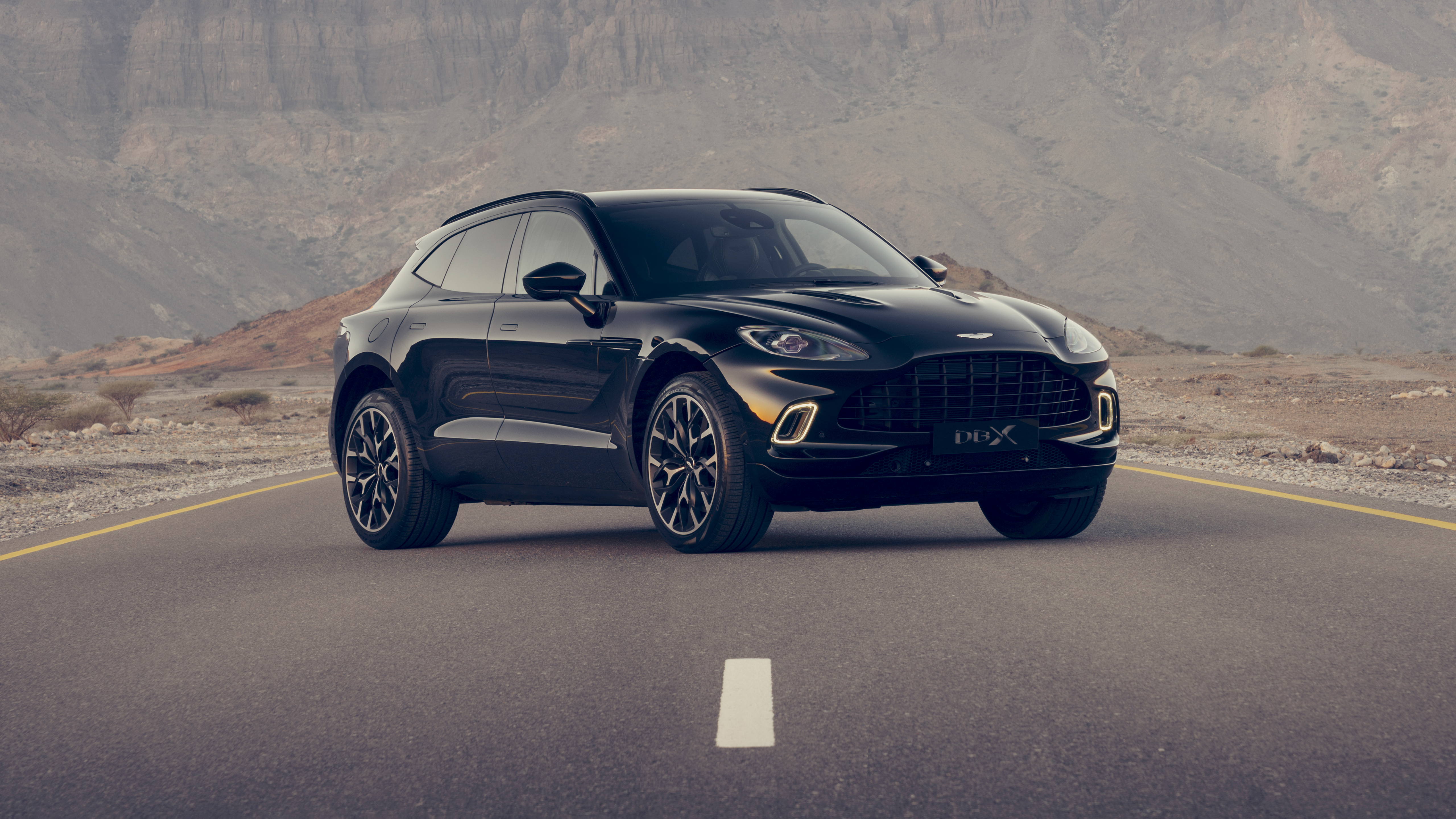 Aston Martin Dbx Wallpapers