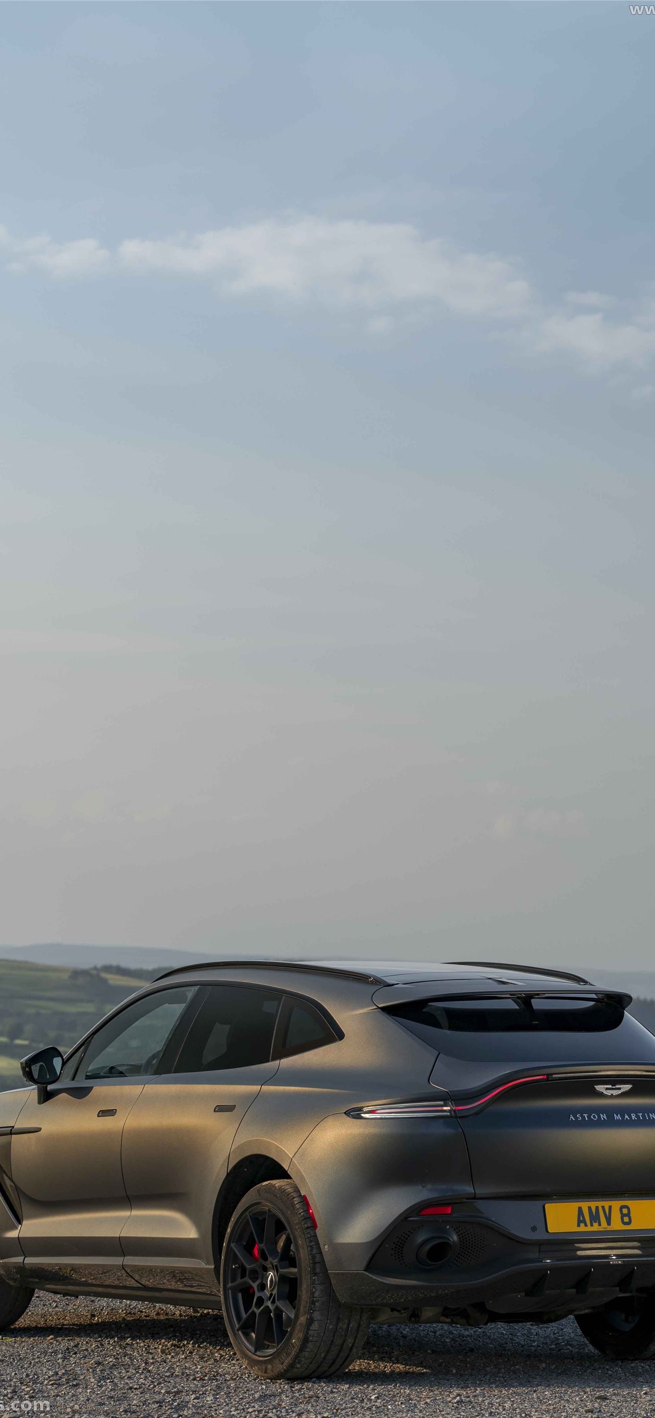 Aston Martin Dbx Wallpapers