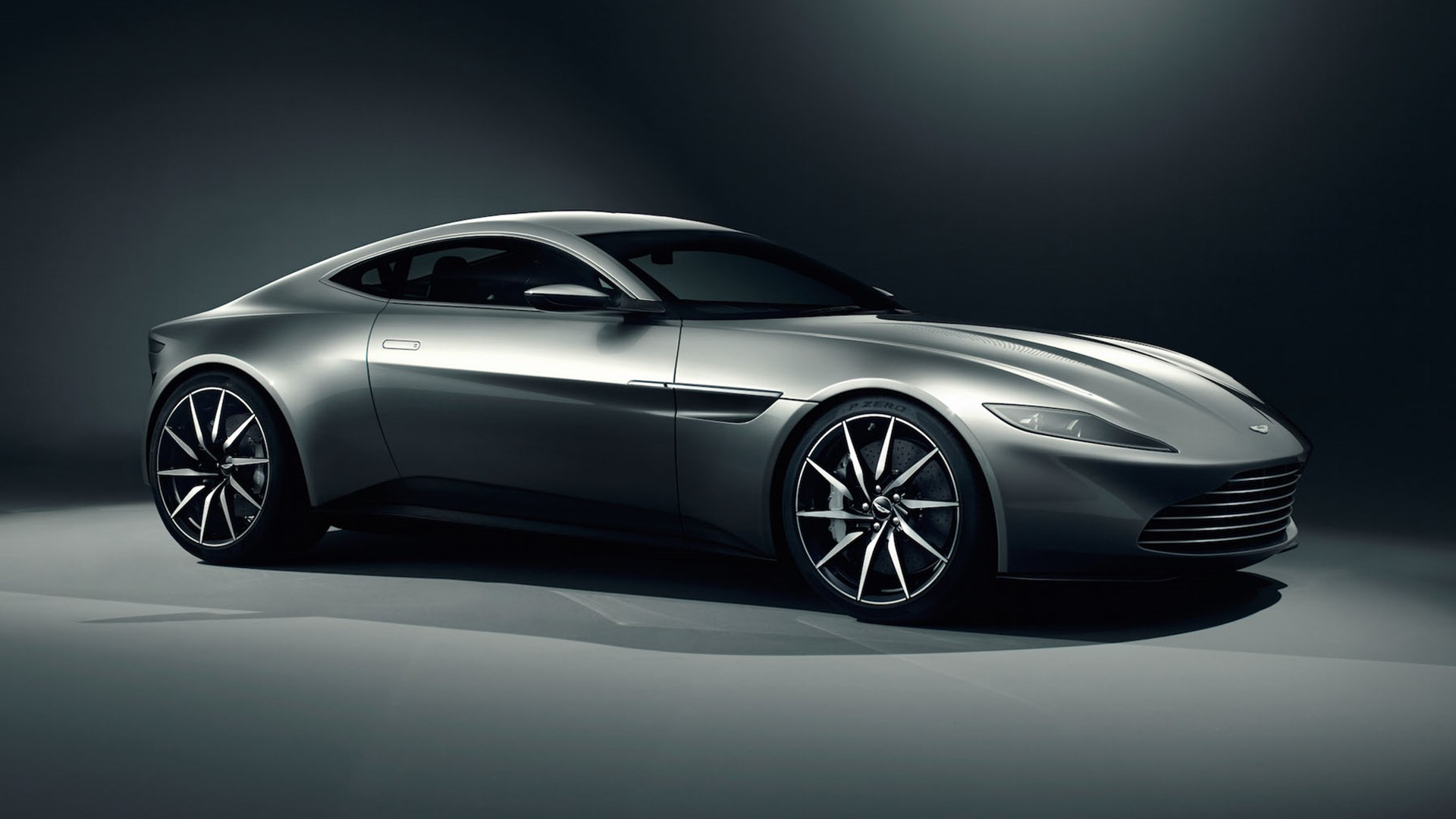 Aston Martin Gauntlet Wallpapers