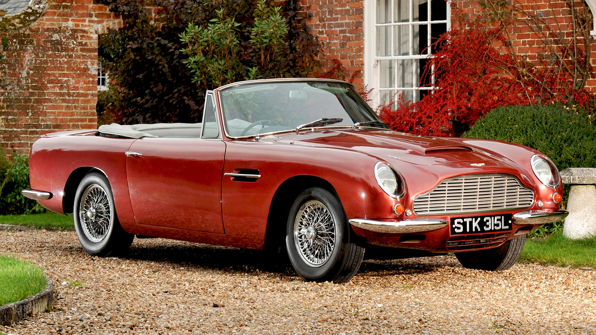 Aston Martin Retro 1965-66 Volante Wallpapers