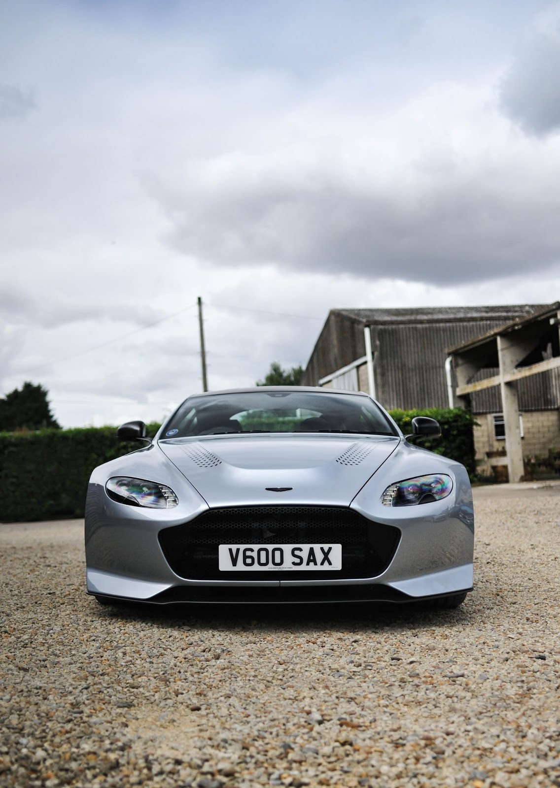 Aston Martin V12 Vantage V600 Wallpapers