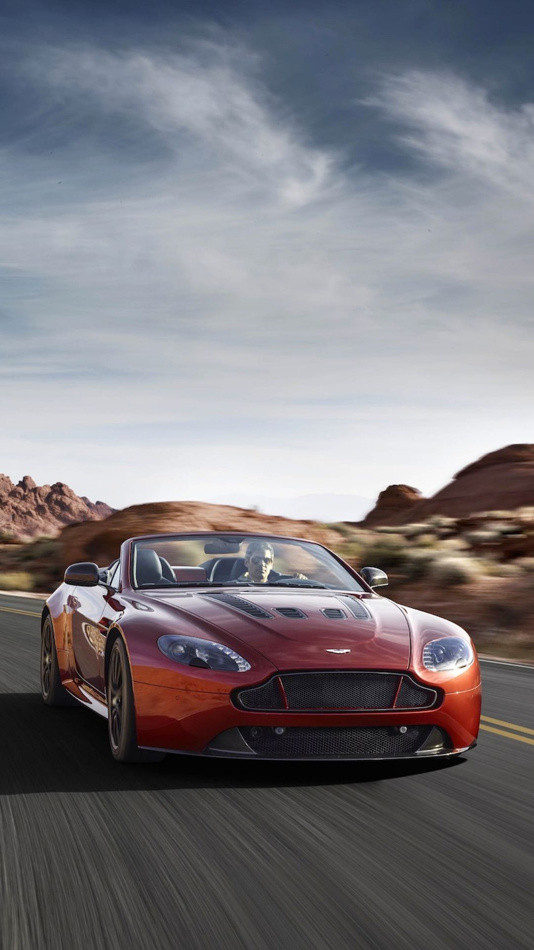 Aston Martin V8 Wallpapers