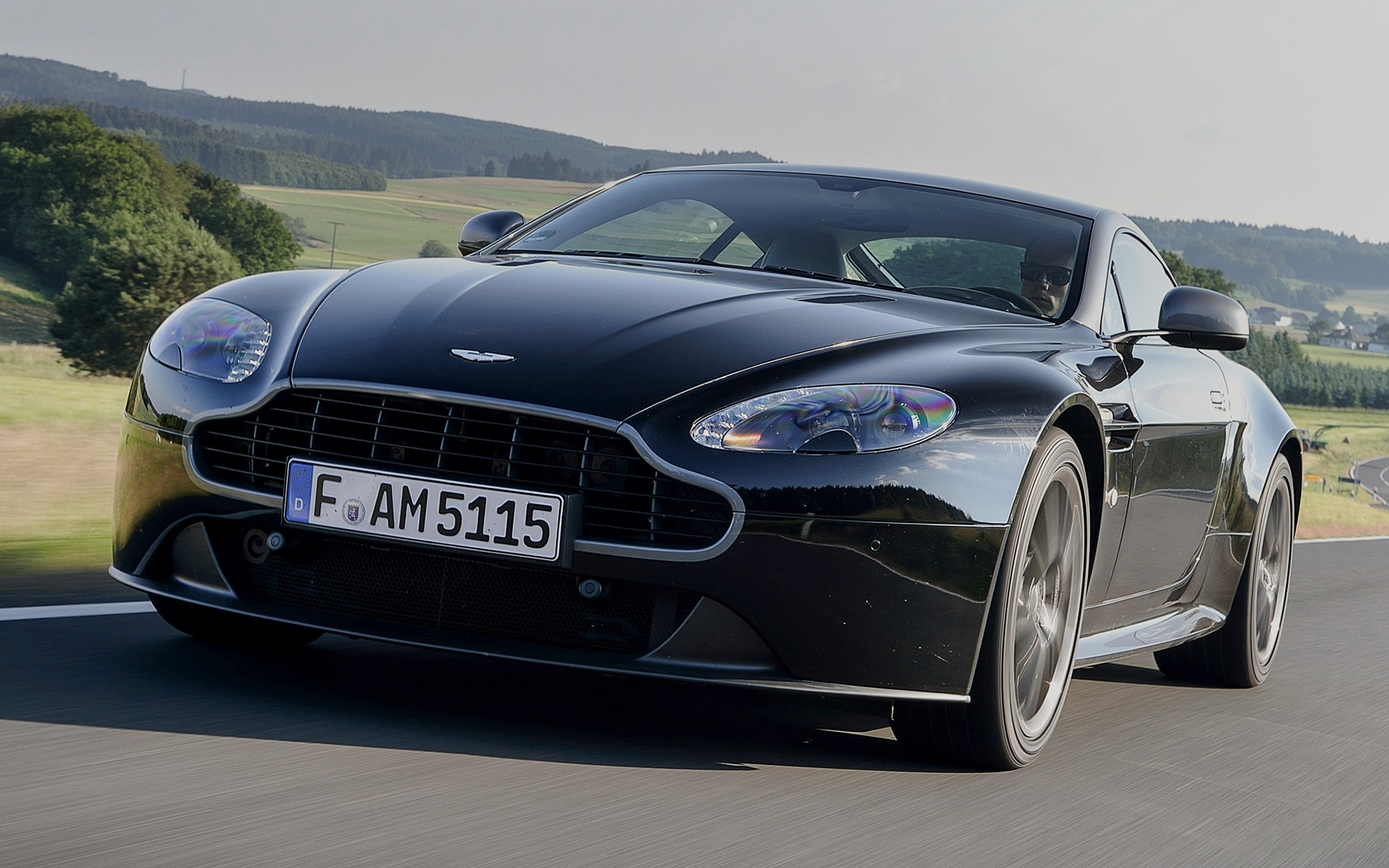 Aston Martin V8 Vantage N430 Wallpapers