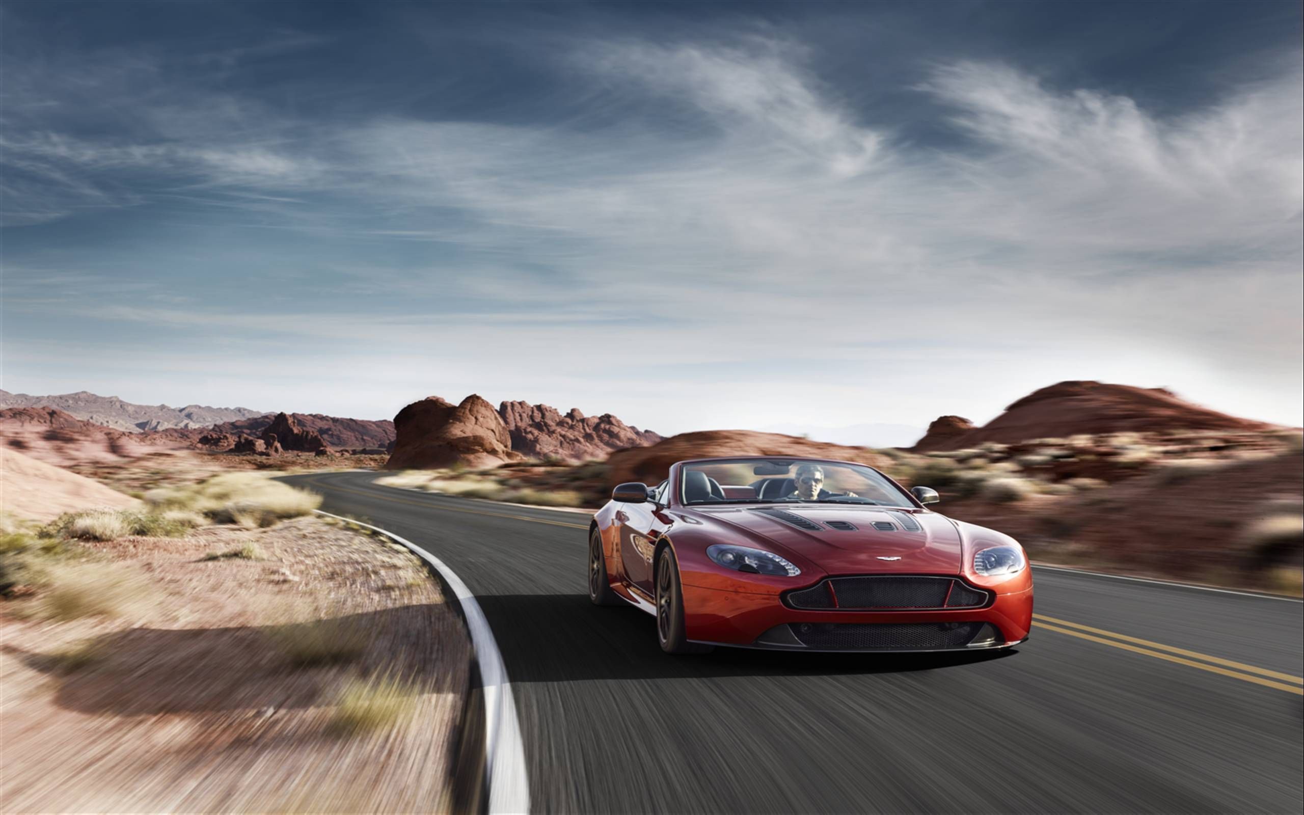 Aston Martin V8 Vantage S Roadster Wallpapers