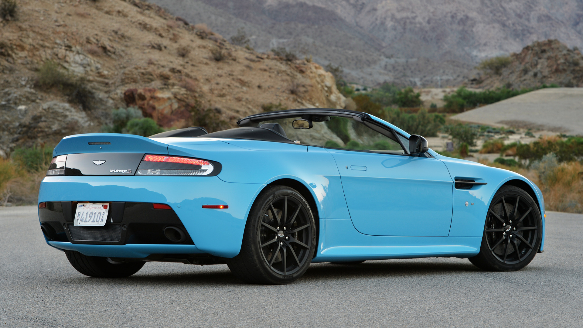 Aston Martin V8 Vantage S Roadster Wallpapers