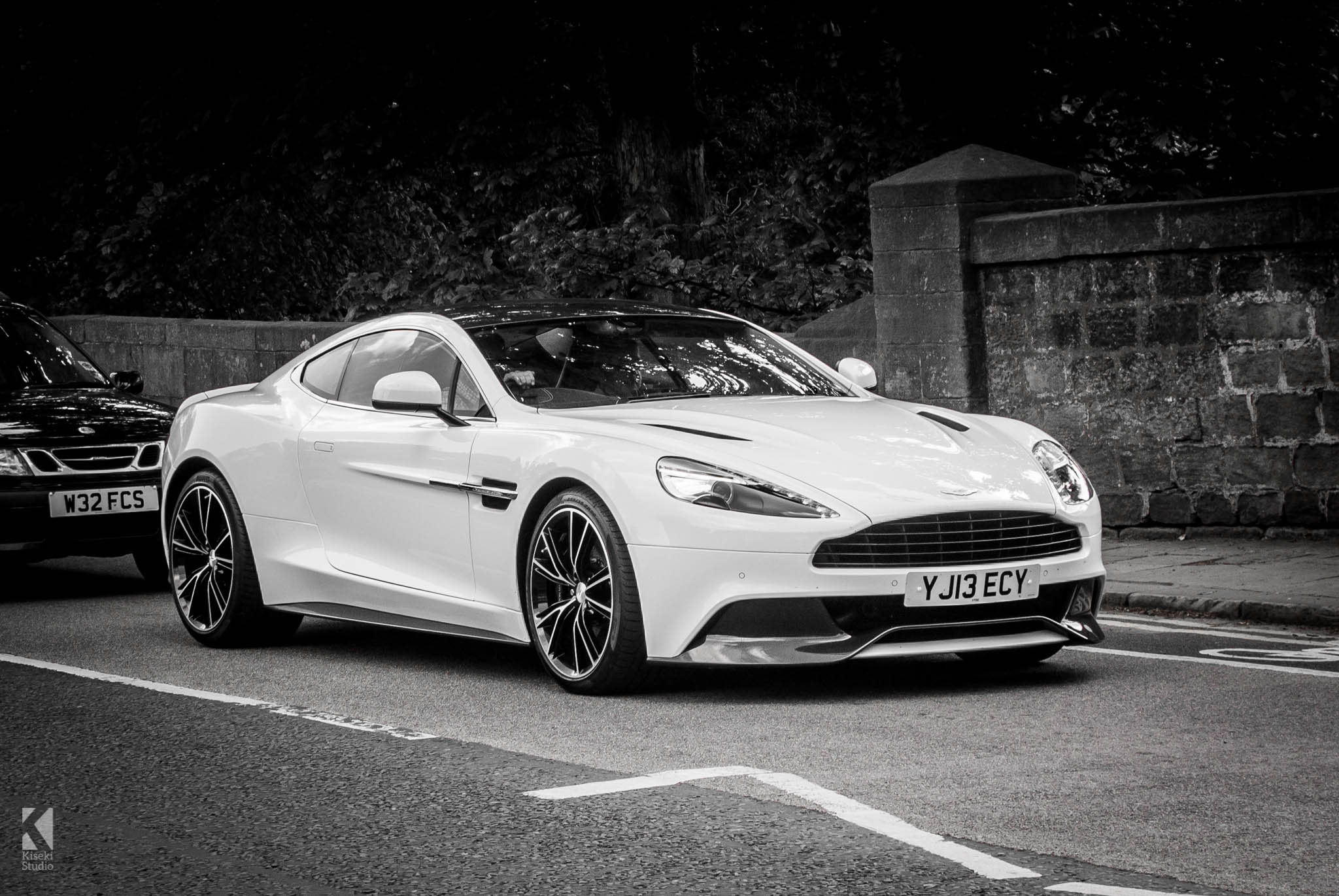 Aston Martin Vanquish Wallpapers