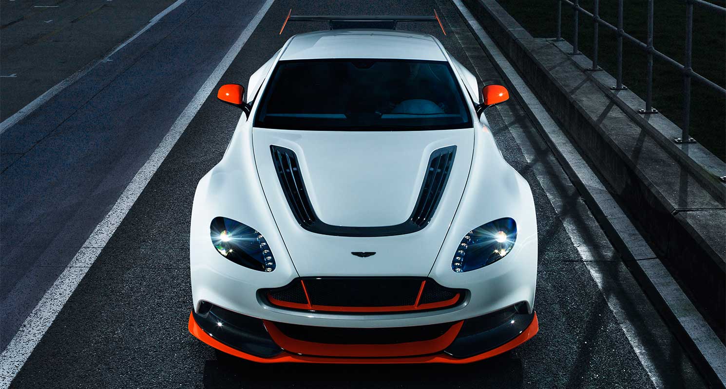 Aston Martin Vantage Gt12 Wallpapers