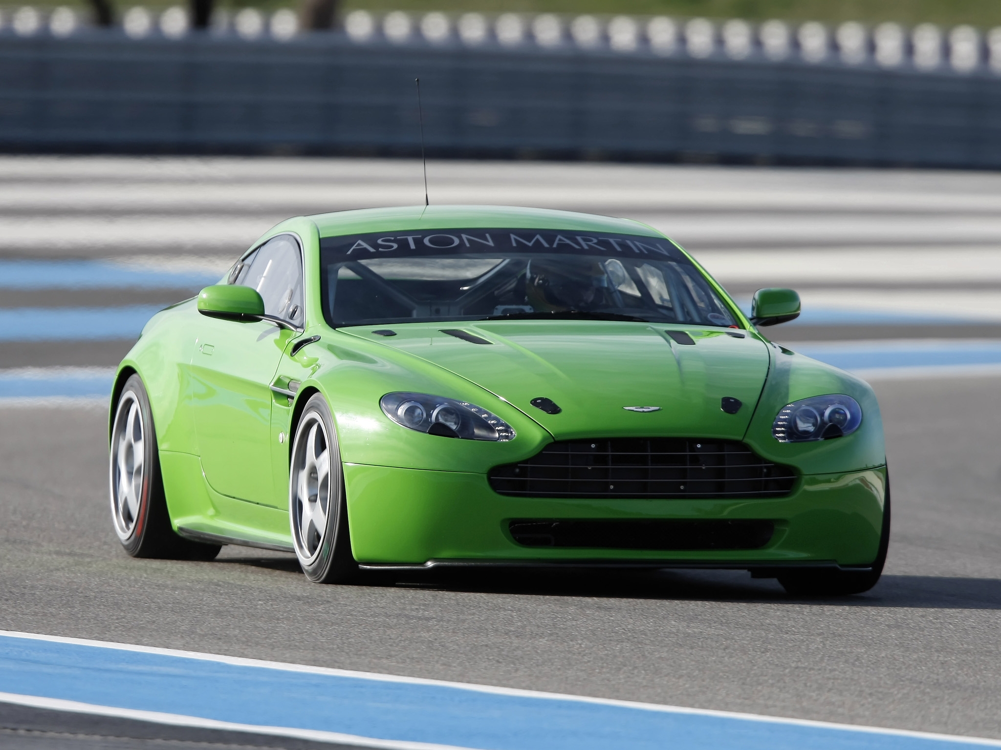 Aston Martin Vantage N24 Wallpapers