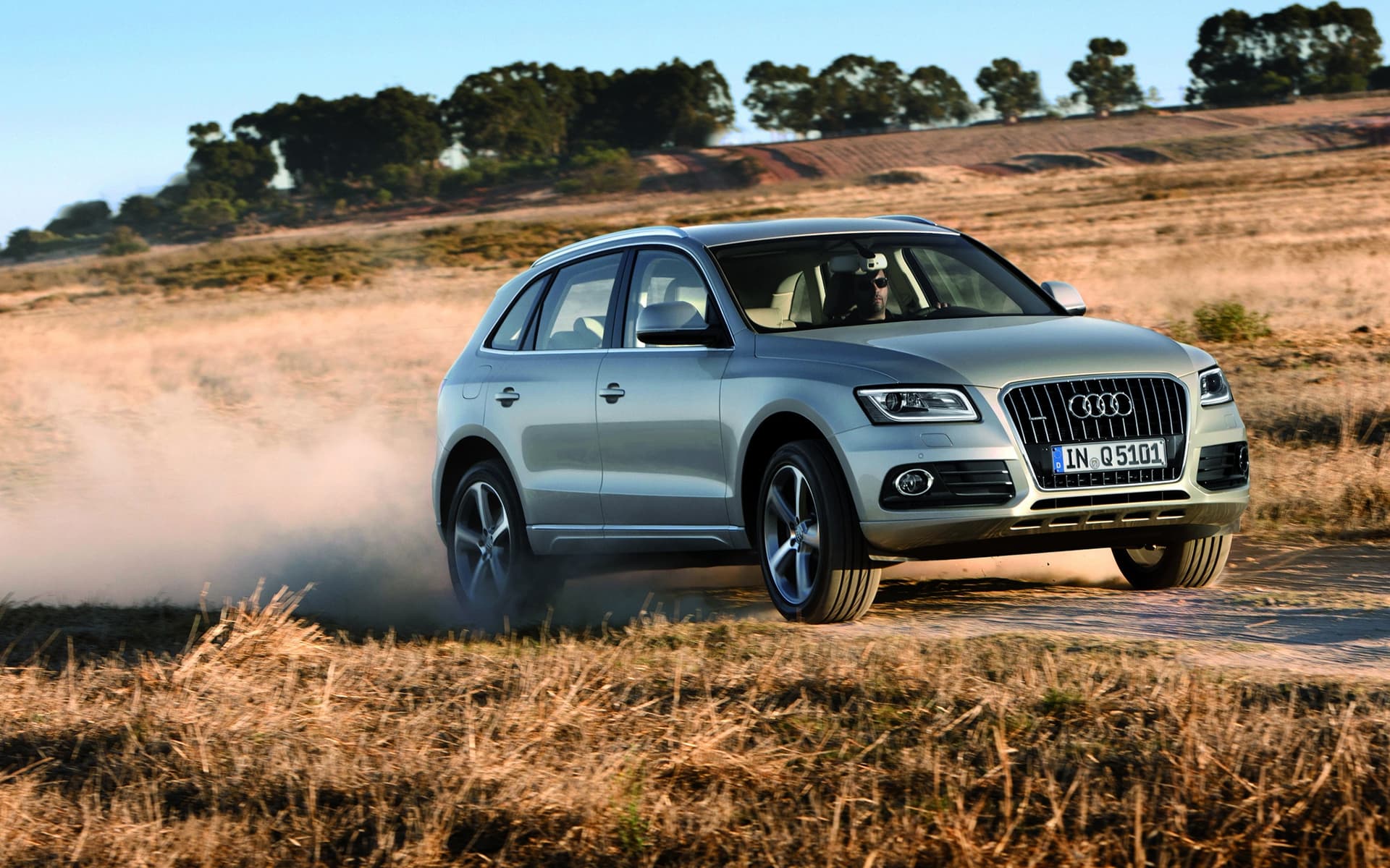 Audi Q5 Wallpapers