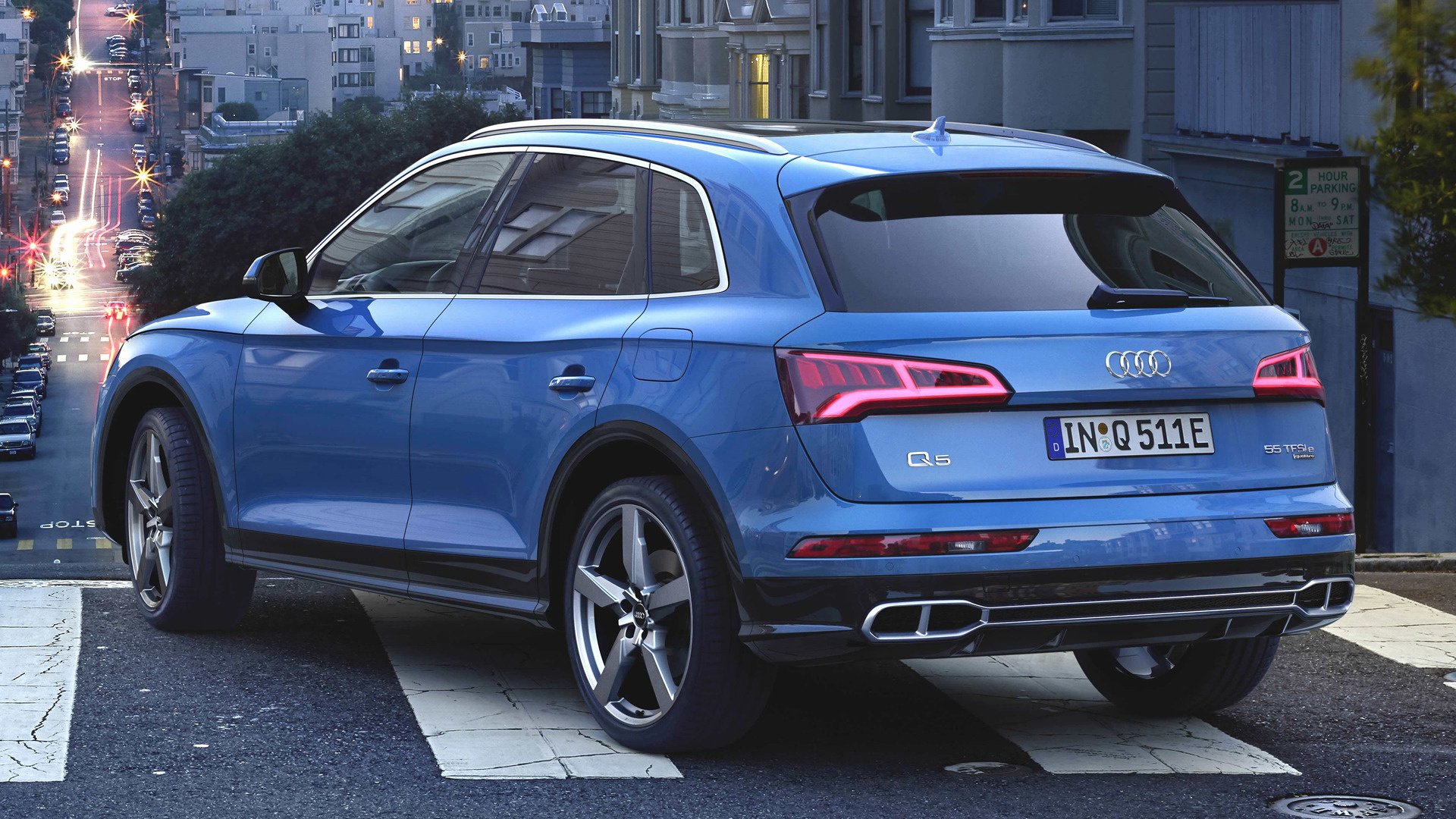 Audi Q5 Plug-In Hybrid S Line Wallpapers