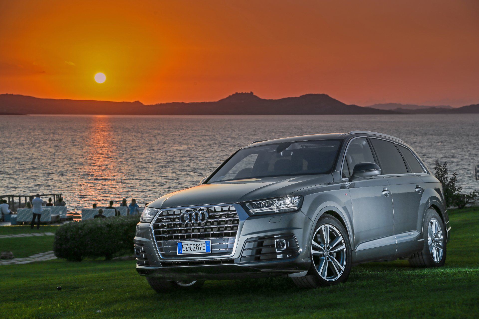 Audi Q7 Wallpapers