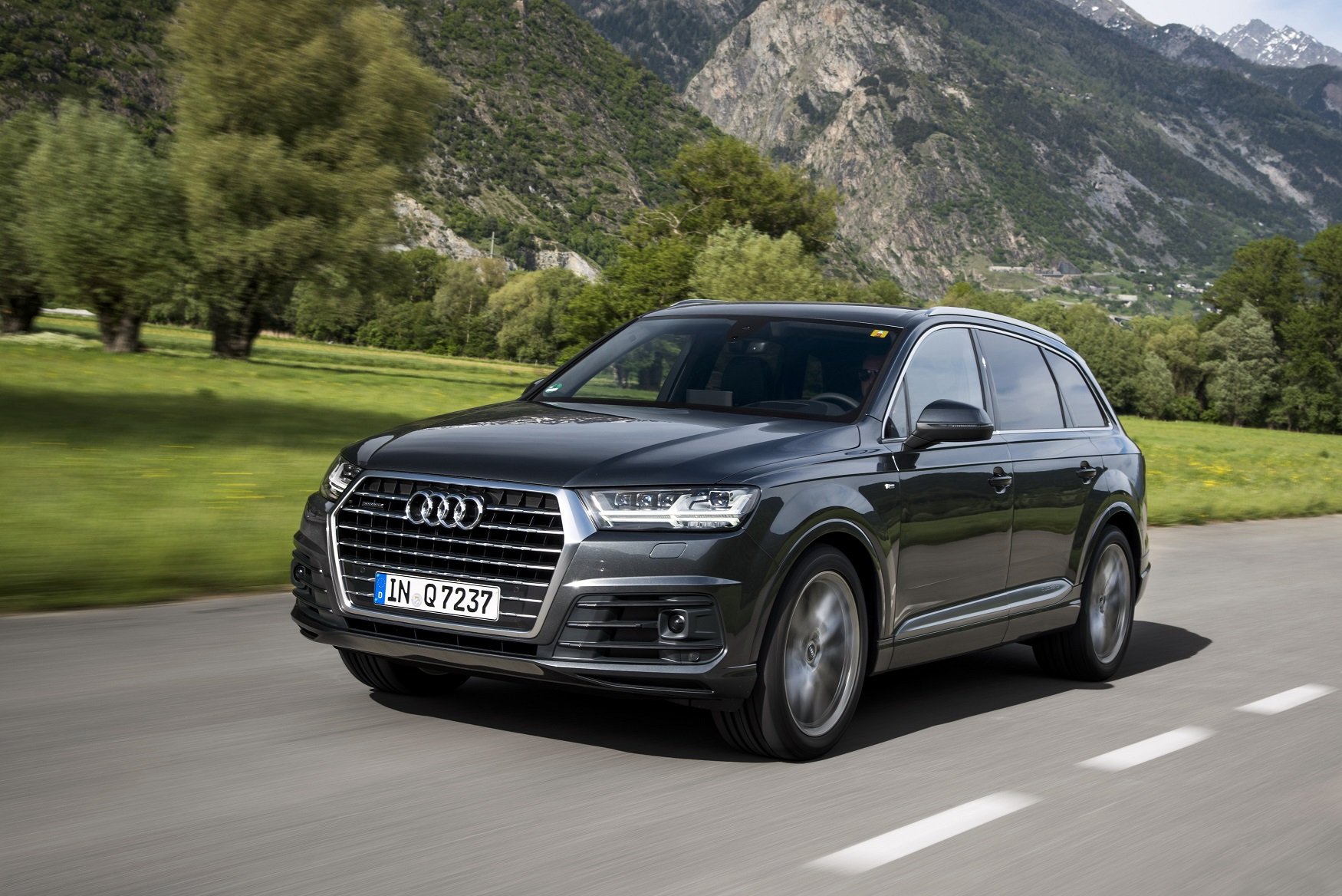 Audi Q7 Wallpapers