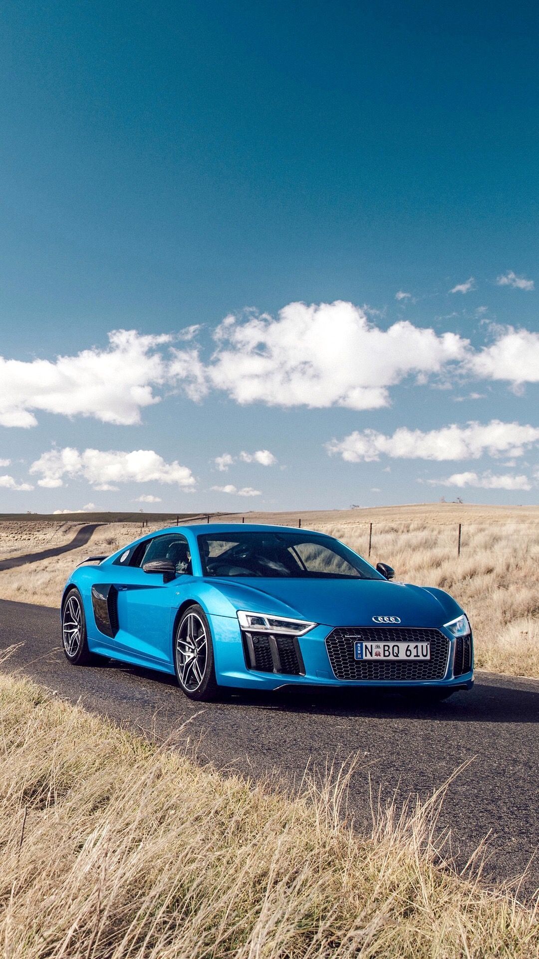 Audi R8 Spyder V10 Plus 4K Side View 2017 Wallpapers