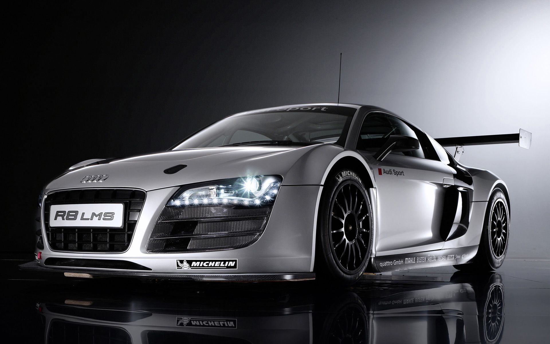 Audi R8 Weiгџ Wallpapers