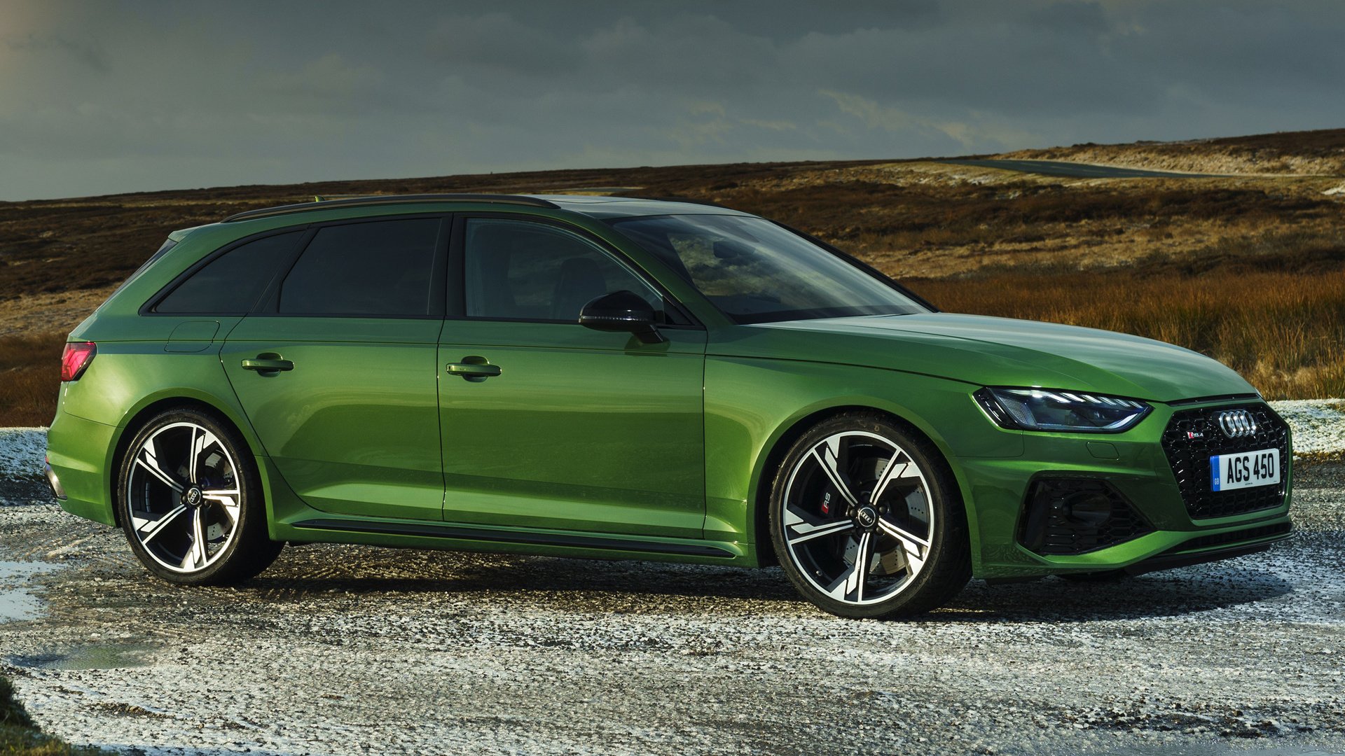 Audi Rs4 Wallpapers