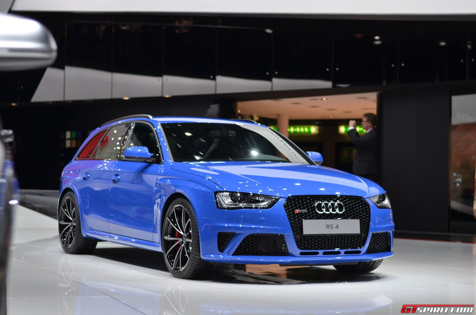 Audi Rs4 Avant Nogaro Wallpapers