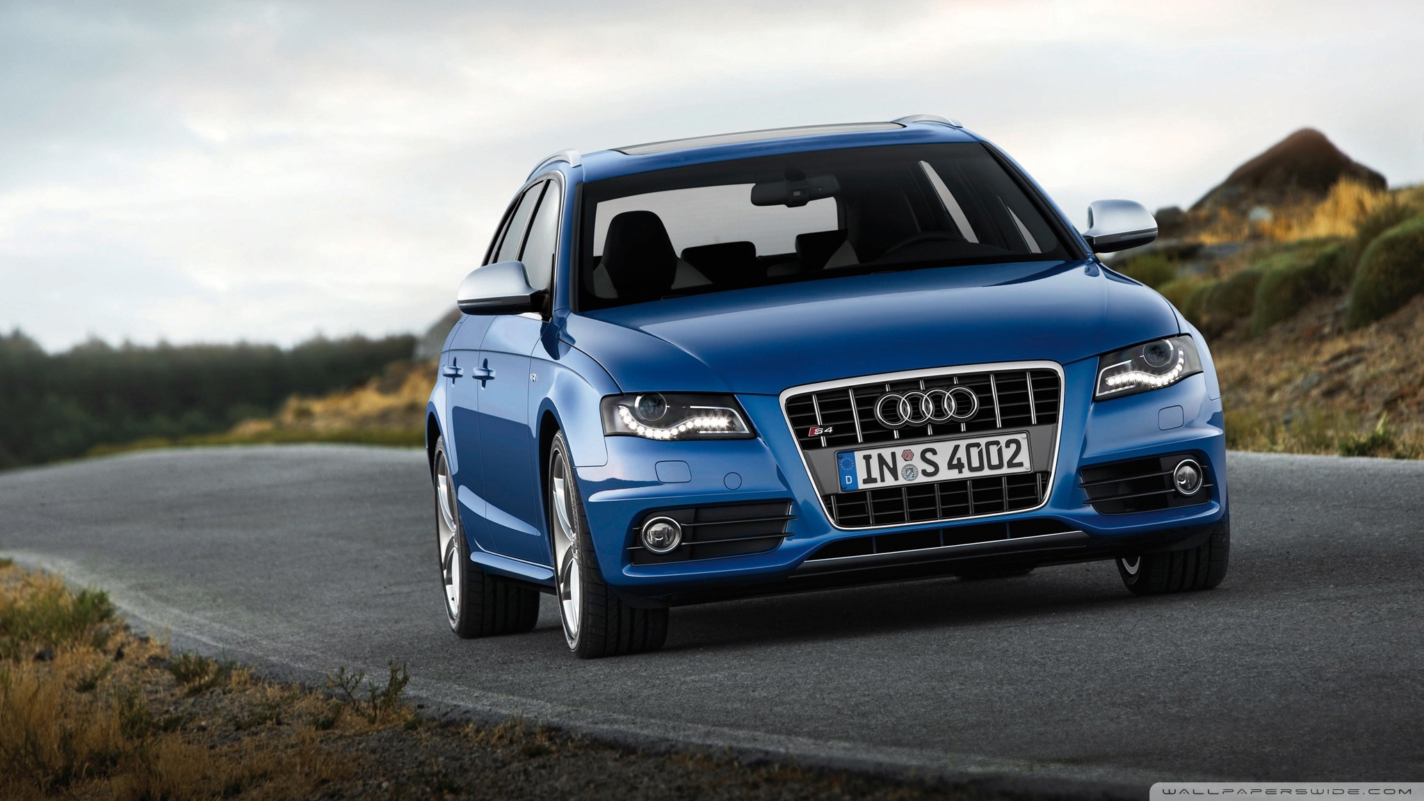 Audi S4 Avant Wallpapers