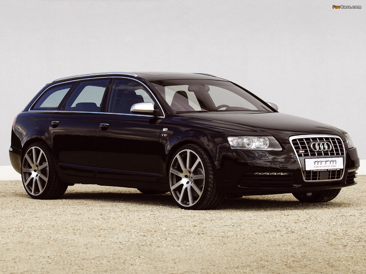 Audi S6 Avant Wallpapers