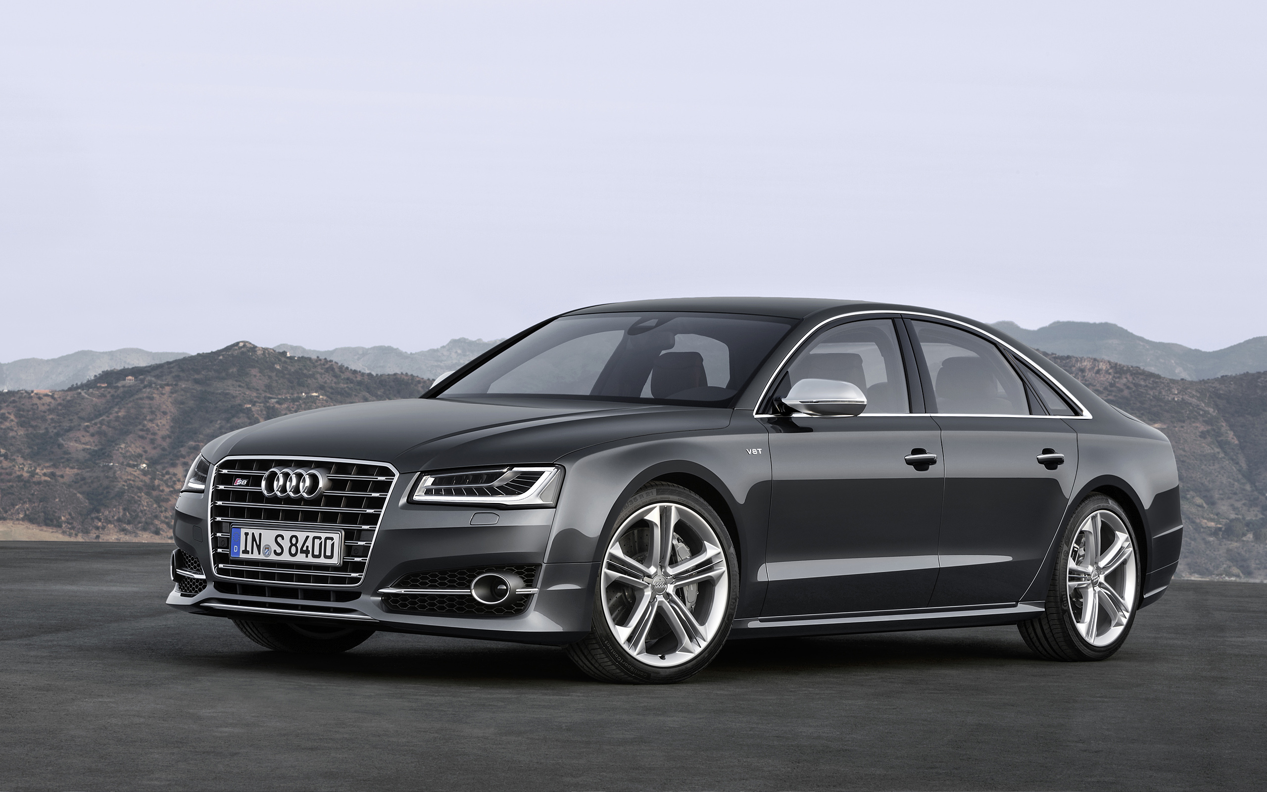 Audi S8 Wallpapers