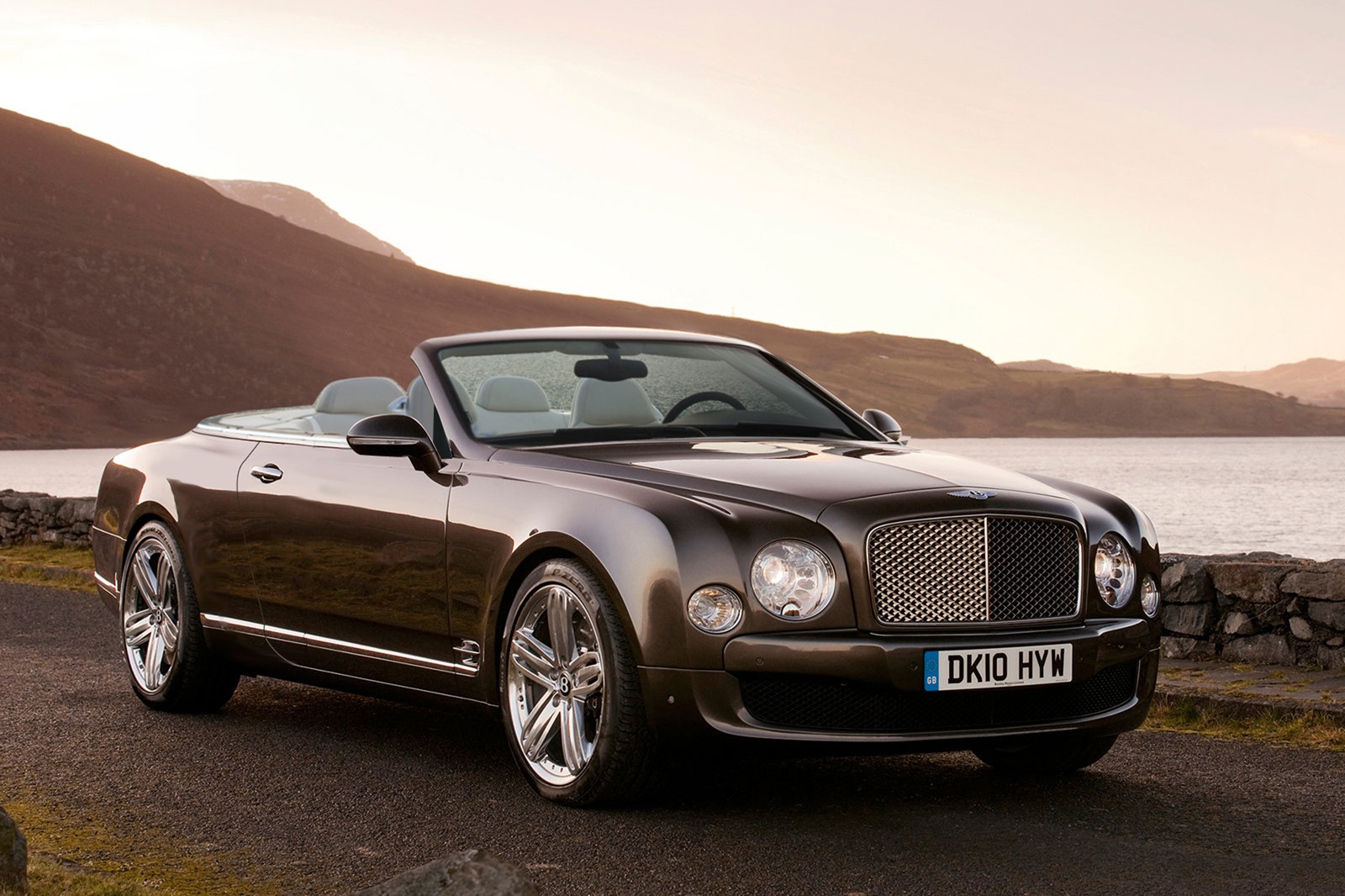 Bentley Azure Wallpapers