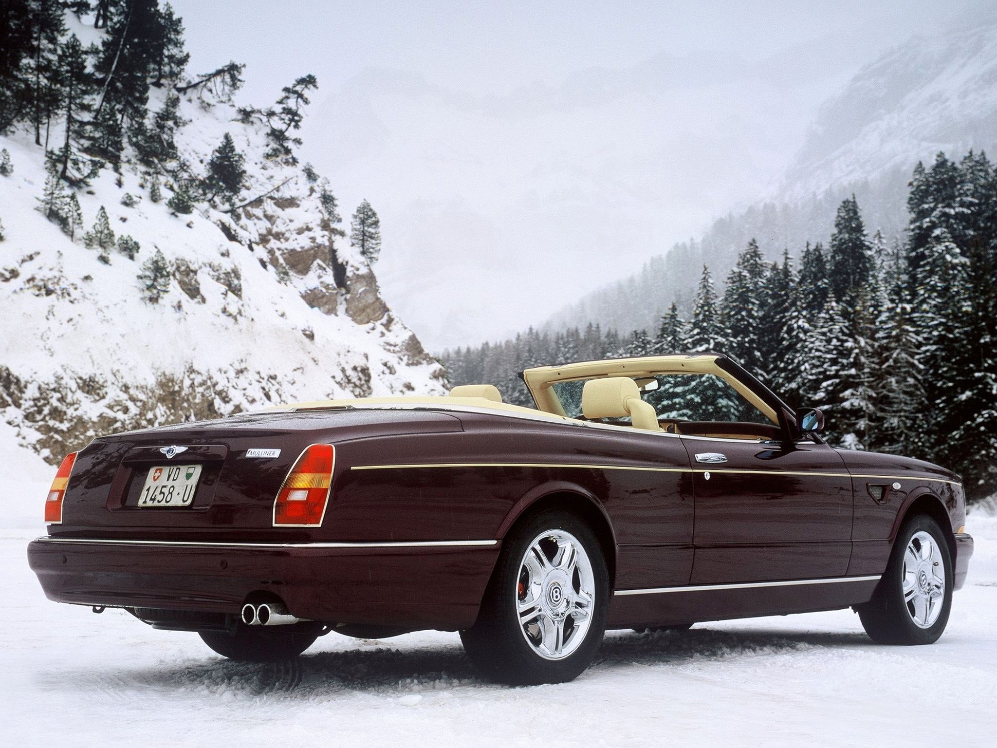 Bentley Azure Wallpapers