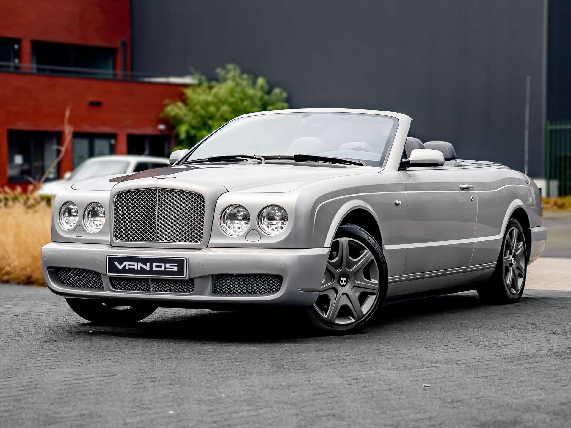 Bentley Azure Wallpapers