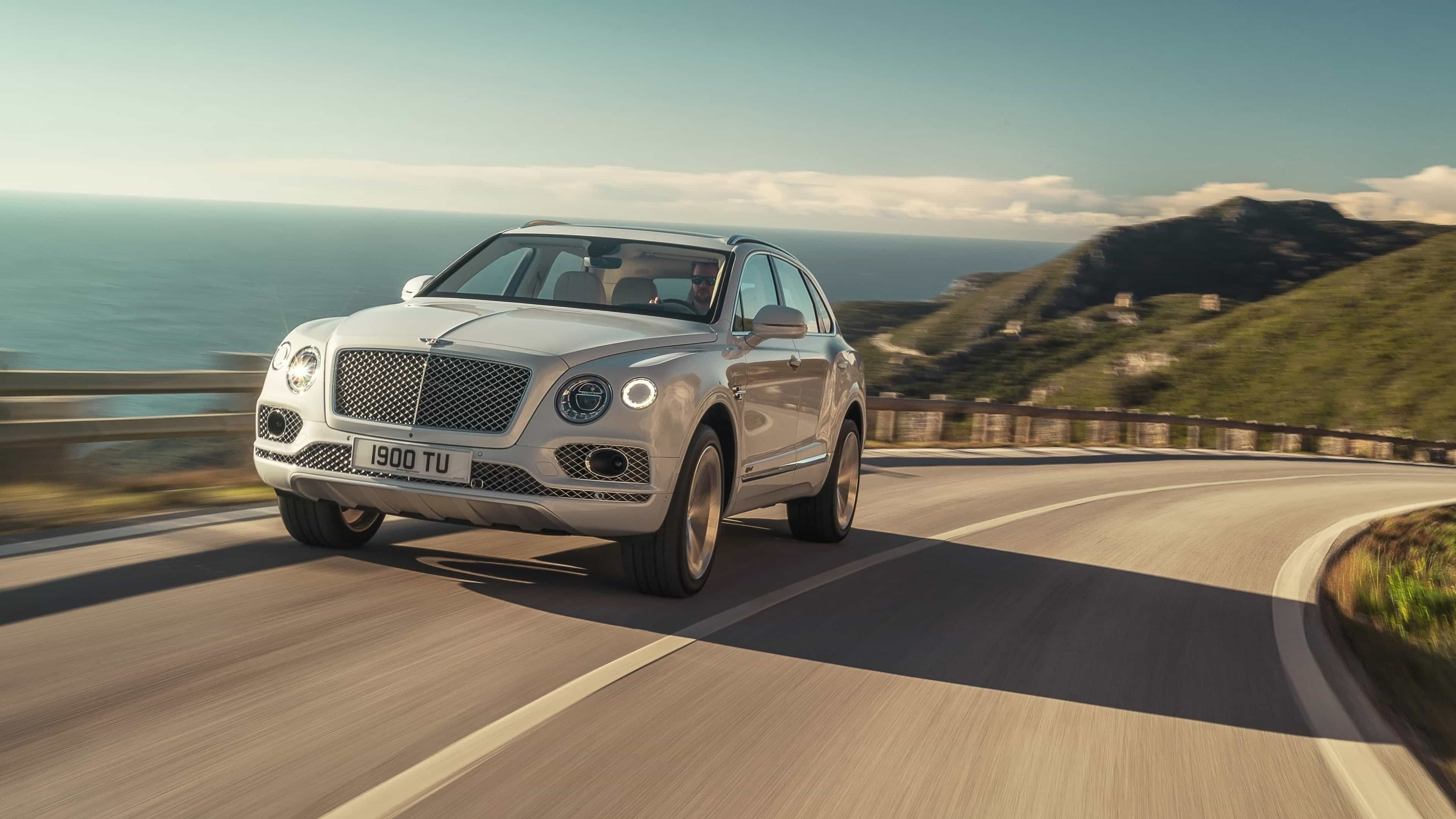 Bentley Bentayga Hybrid Wallpapers