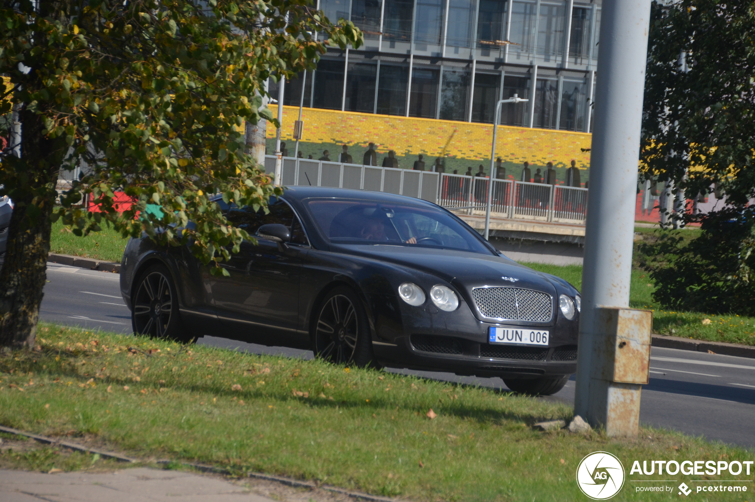 Bentley Continental 24 Wallpapers