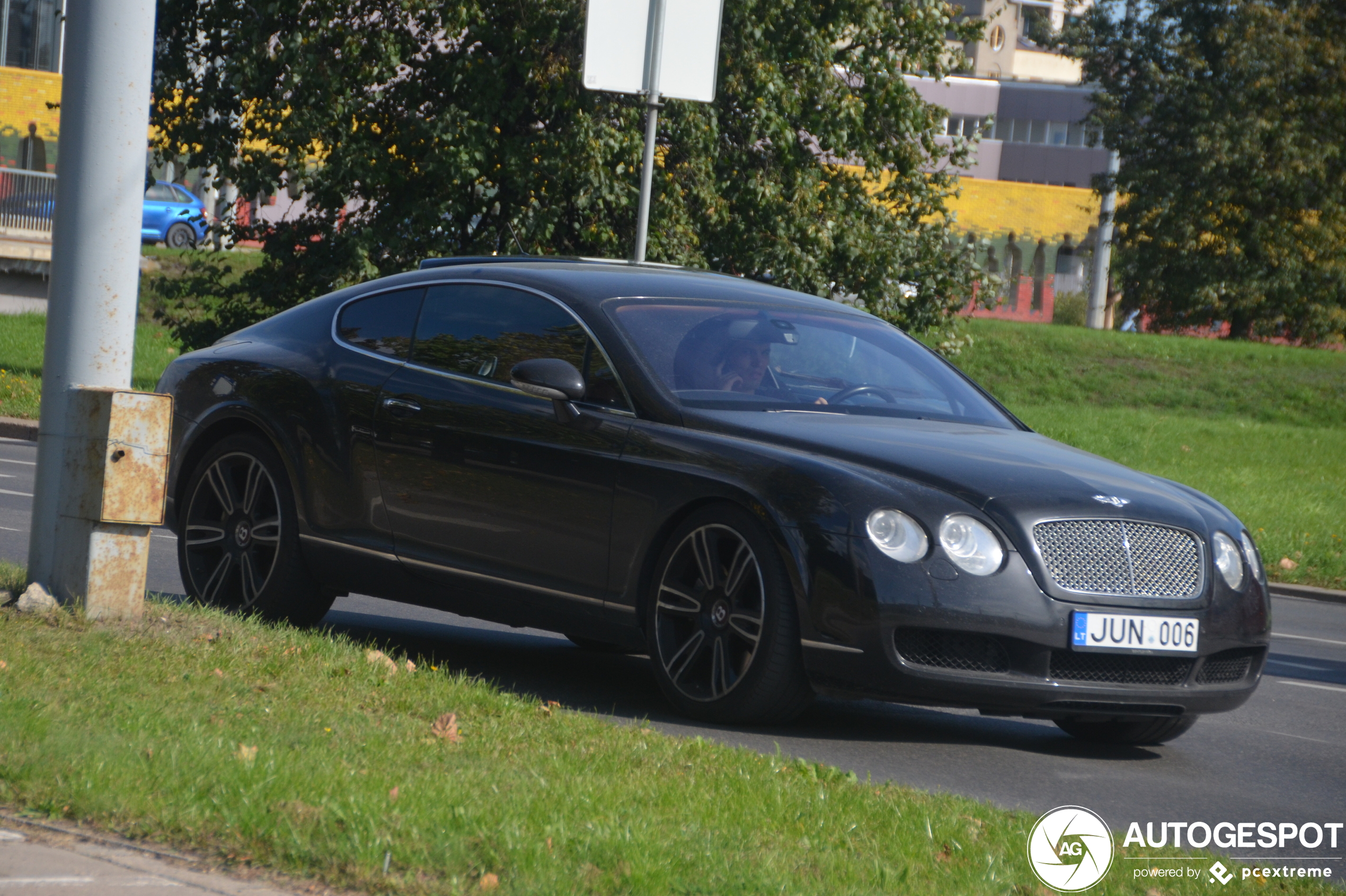 Bentley Continental 24 Wallpapers