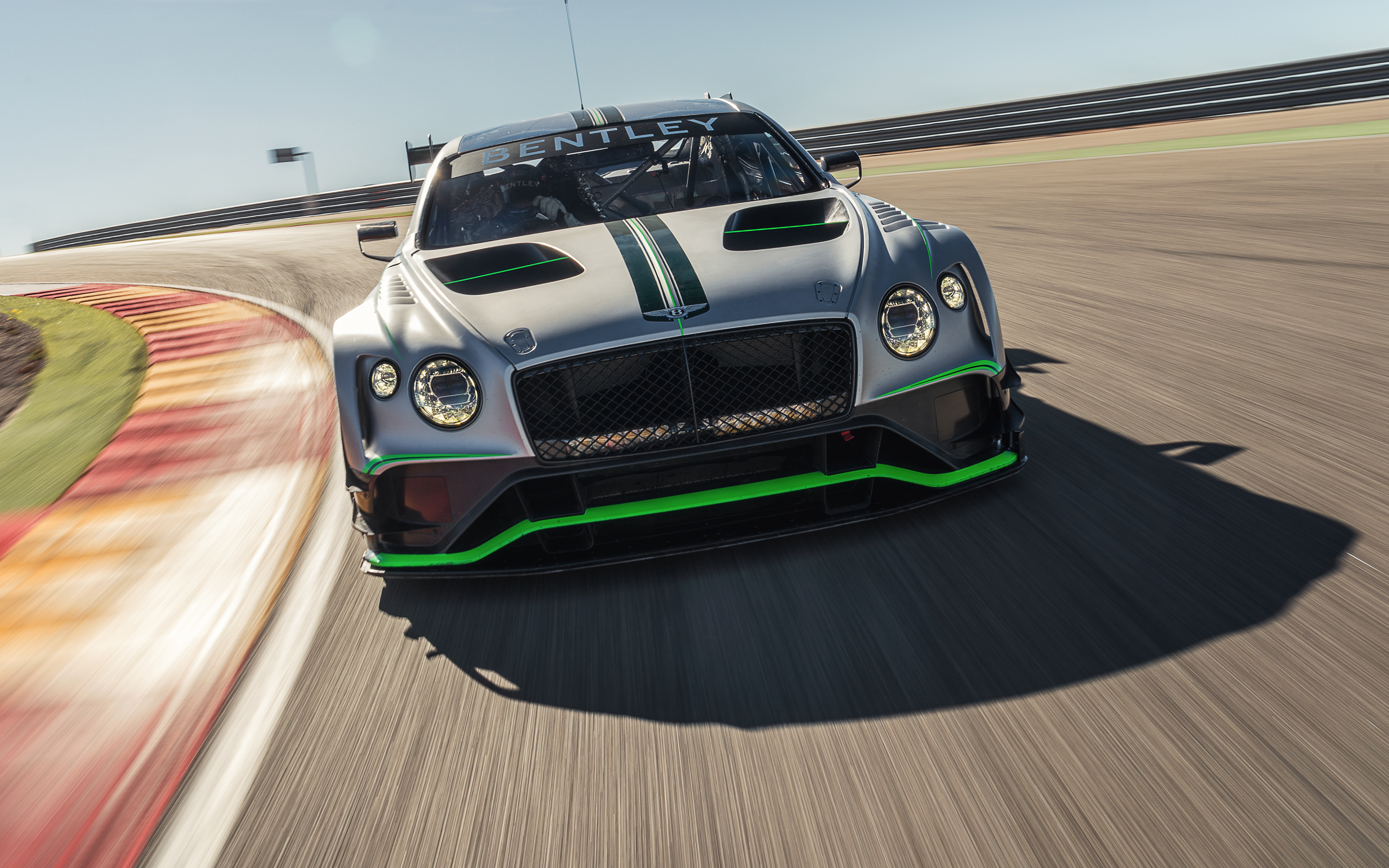 Bentley Continental Gt3-R Wallpapers